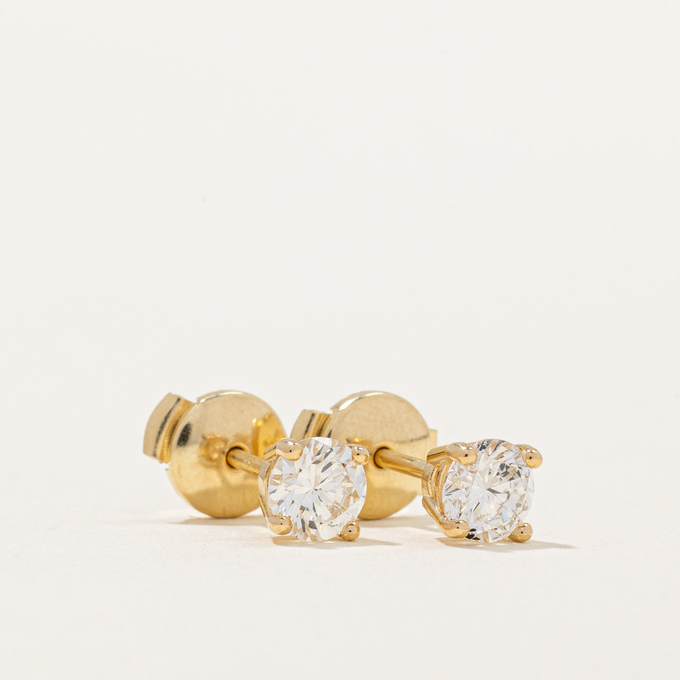 GIA Certified Diamond Stud Earrings 0.81ctw VS2 G/H - Premium Round Cut White Gold Earrings for Women | Perfect Gift for Anniversary, Wedding & Special Occasions