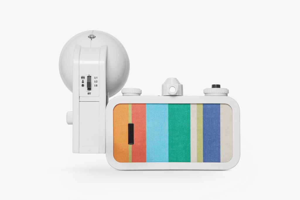 Lomography La Sardina Camera & Flash Acapulco Caleta - 35mm Film Camera with Built-in Flash, Vintage Style for Creative Photography - Perfect for Travel, Street Photography & Artistic Shots