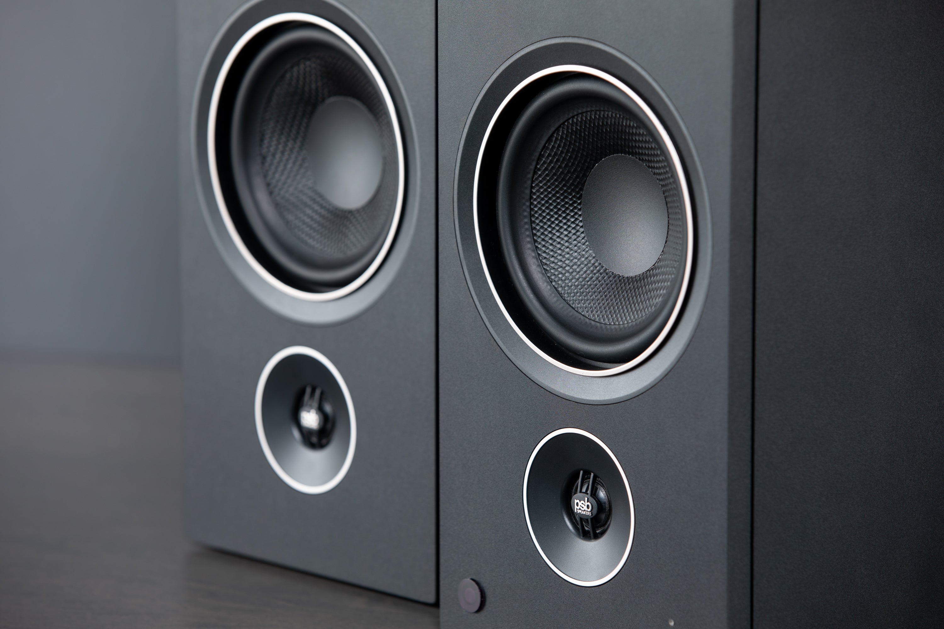 PSB Alpha AM3/AM5 Powered Bookshelf Speakers - High Fidelity Audio for Home Theater & Music Listening - Perfect for Small Rooms & Desktop Setups