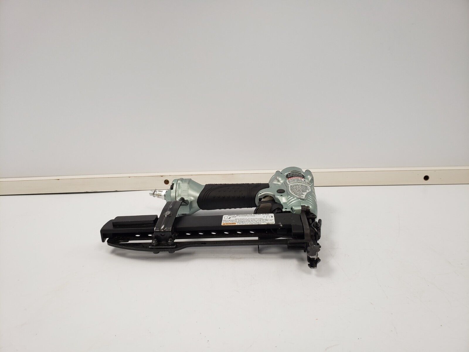 Metabo N3804AB3 18-Gauge 3/8