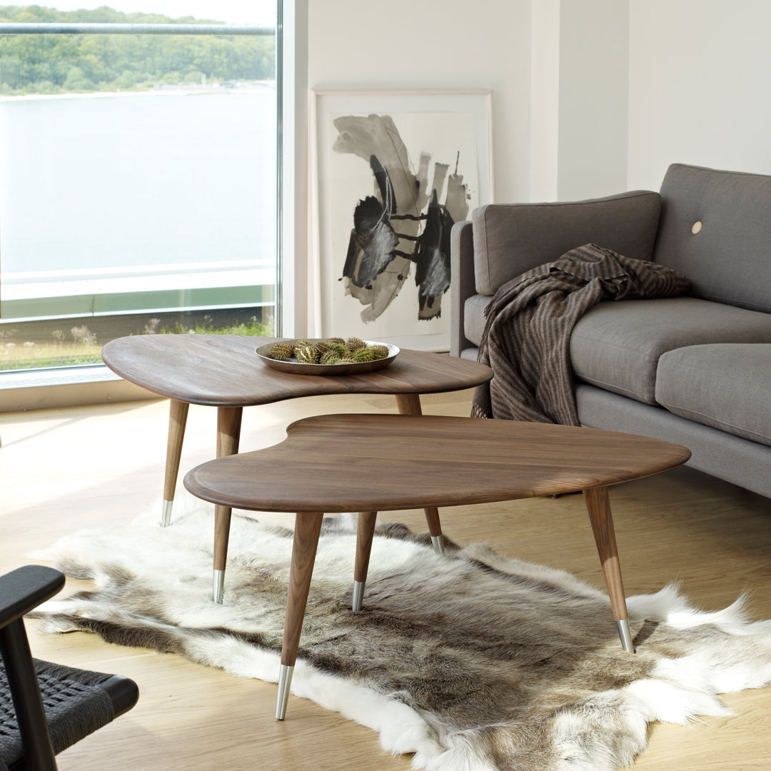 AK2560 Point Strawberry Coffee Table - Modern Accent Table for Living Room, Bedroom & Office - Perfect for Home Decor, Books & Coffee