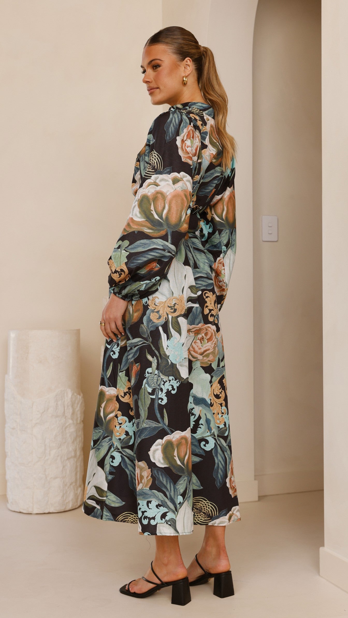 Carmal Long Sleeve Maxi Dress - Donatella Noir - Elegant Flowy Women's Evening Gown for Parties, Weddings & Special Occasions