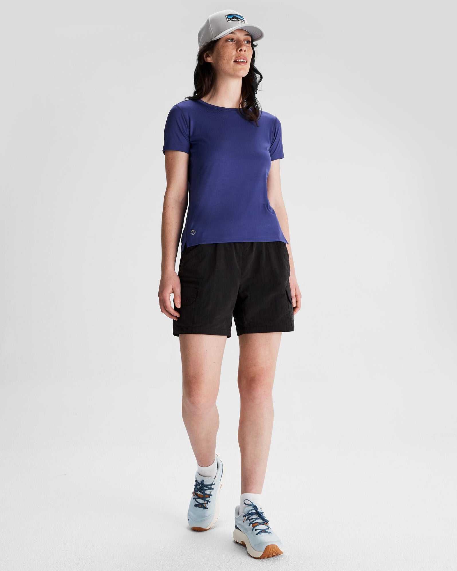 Women's Seeker T-Shirt with Horizon Line Design - Comfortable Casual Tee for Everyday Wear, Outdoor Activities & Street Style Fashion