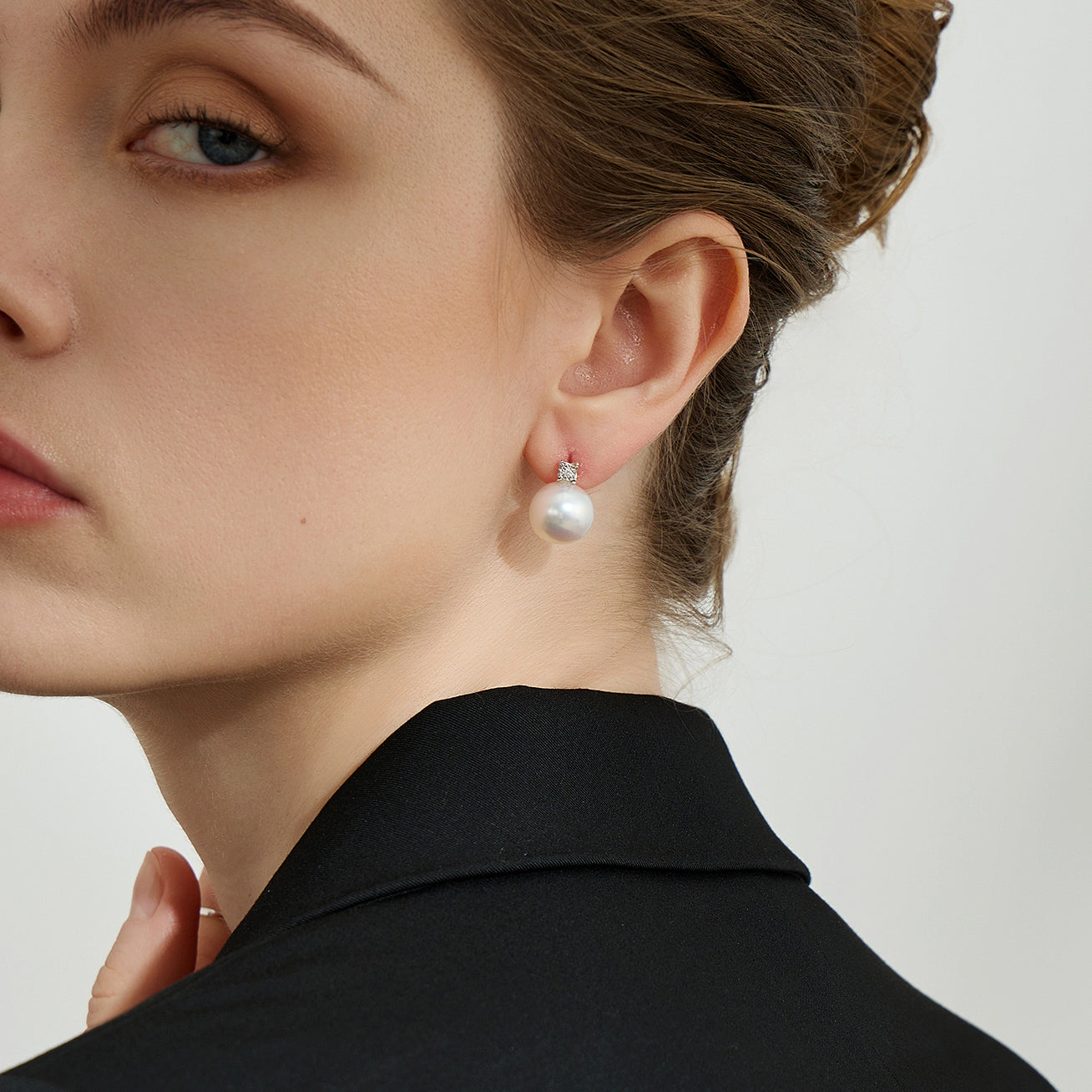 18K Solid Gold Australian White Pearl Earrings - Classic Stud Earrings for Women, Elegant Jewelry Gift for Wedding, Anniversary & Special Occasions