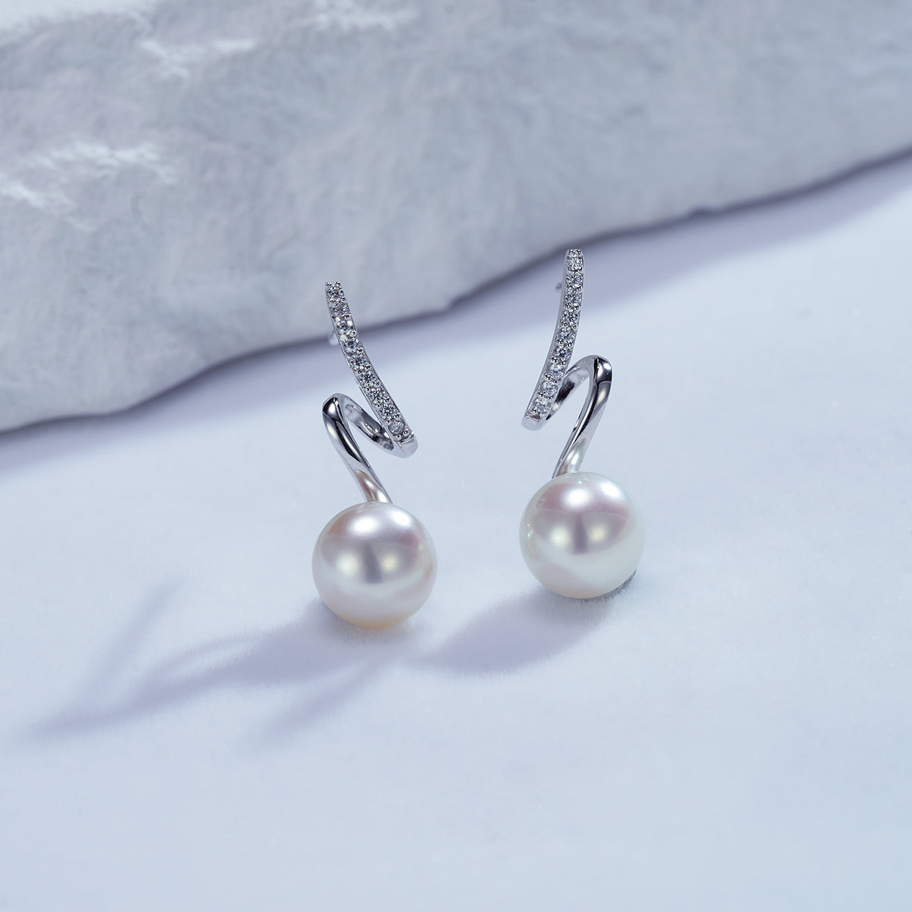 18K Solid Gold Diamond Akoya Hanadama Pearl Earrings KE00231 - Luxury Pearl Jewelry for Women, Elegant Gift for Wedding, Anniversary & Special Occasions