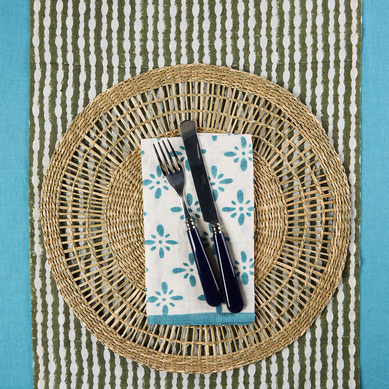 Premium Blue Petal Napkins - Elegant & Soft Disposable Napkins for Weddings, Parties & Fine Dining