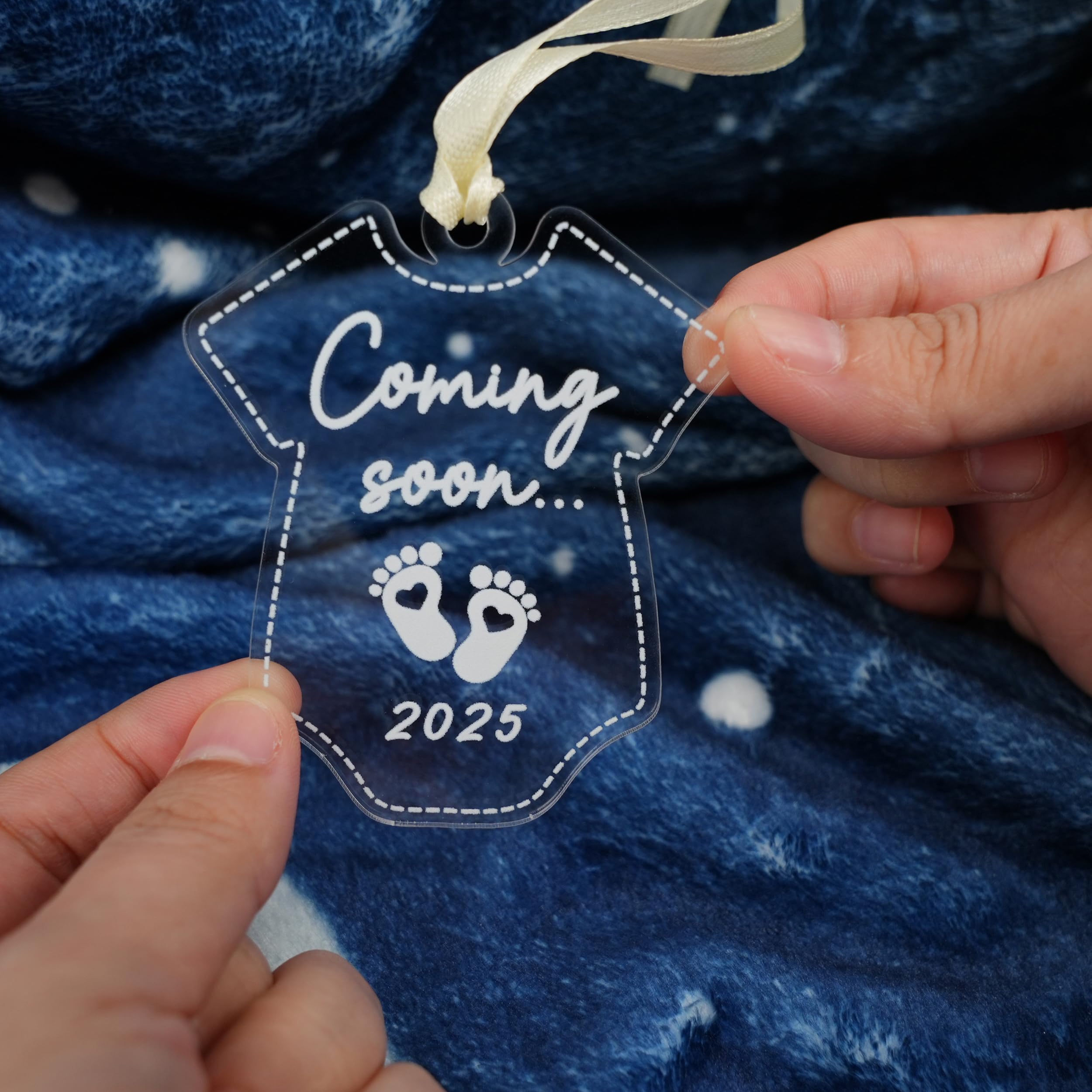 2025 Baby Announcement Acrylic Ornament - Pregnancy Keepsake for Expecting Parents, Grandparents & Family - Perfect for Gender Reveal, Baby Shower & Nursery Decor