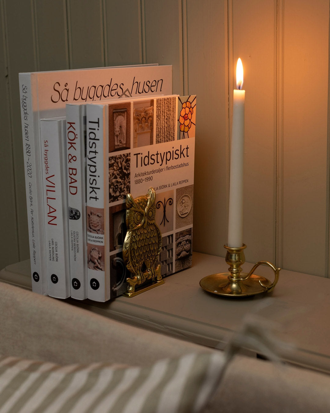 Bok Tidstypiskt Arkitekturdetaljer i flerbostadshus 1880-1990 | Historical Architecture Book on Multi-Family Housing Details | Perfect for Architects, Historians & Design Enthusiasts