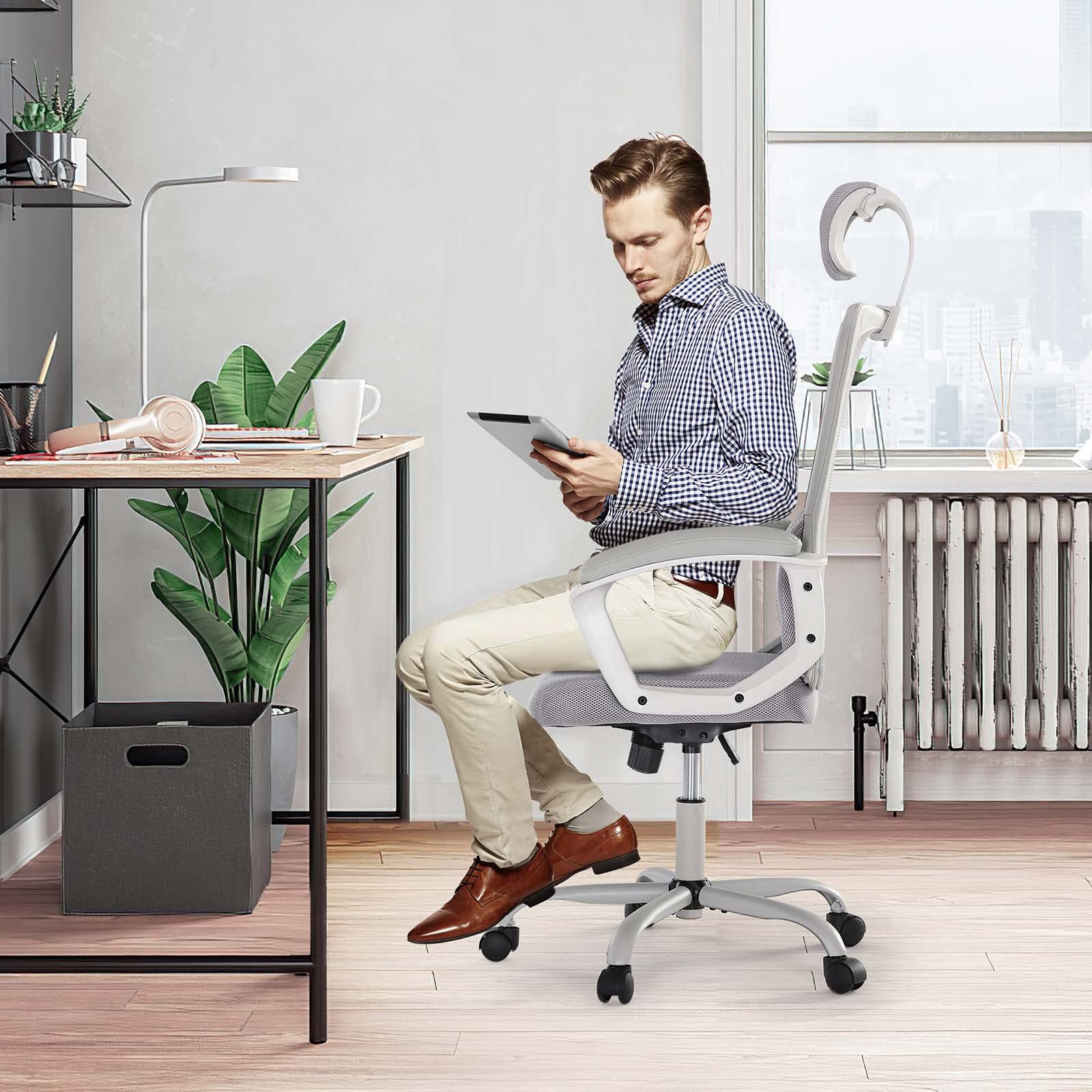 Ergonomic High Back Mesh Office Chair with Adjustable Lumbar Support & Height - Light Gray Swivel Rolling Task Chair for Home & Office Use - Perfect for Long Hours of Work, Gaming, or Studying