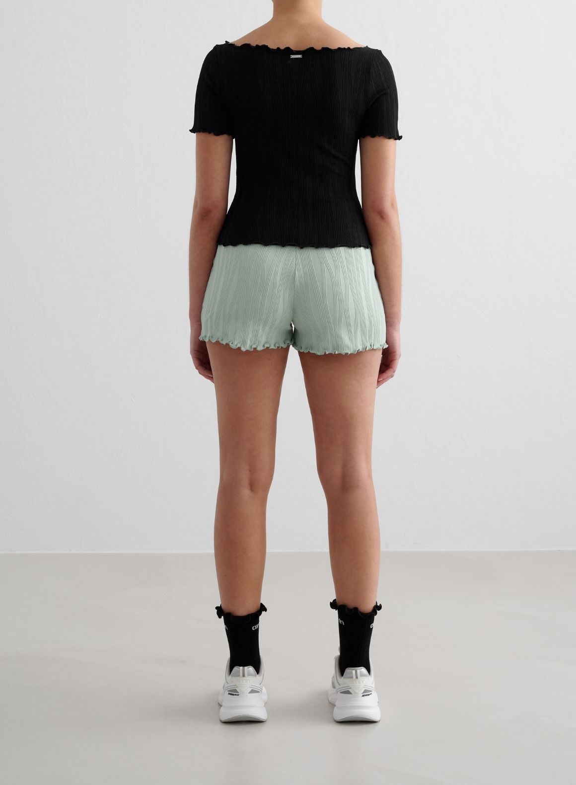 Black Tulip Short Sleeve T-Shirt for Women - Summer Casual Blouse, Breathable Cotton Top for Daily Wear, Work & Outings