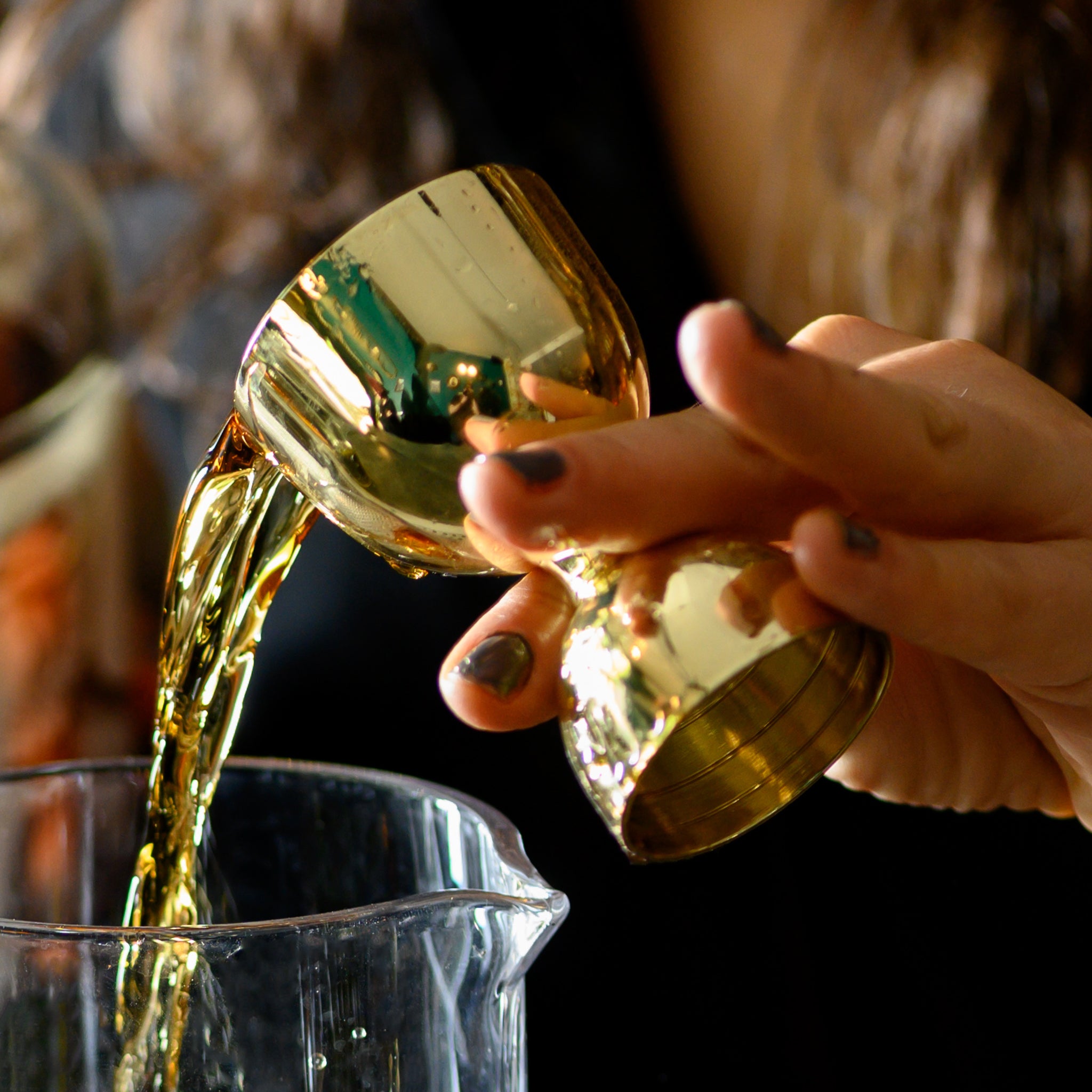 LEOPOLD® Gold Plated Jigger - 1oz & 2oz Dual Measuring Cocktail Tool for Bartenders & Home Mixologists | Perfect for Martinis, Old Fashioned & Craft Cocktails