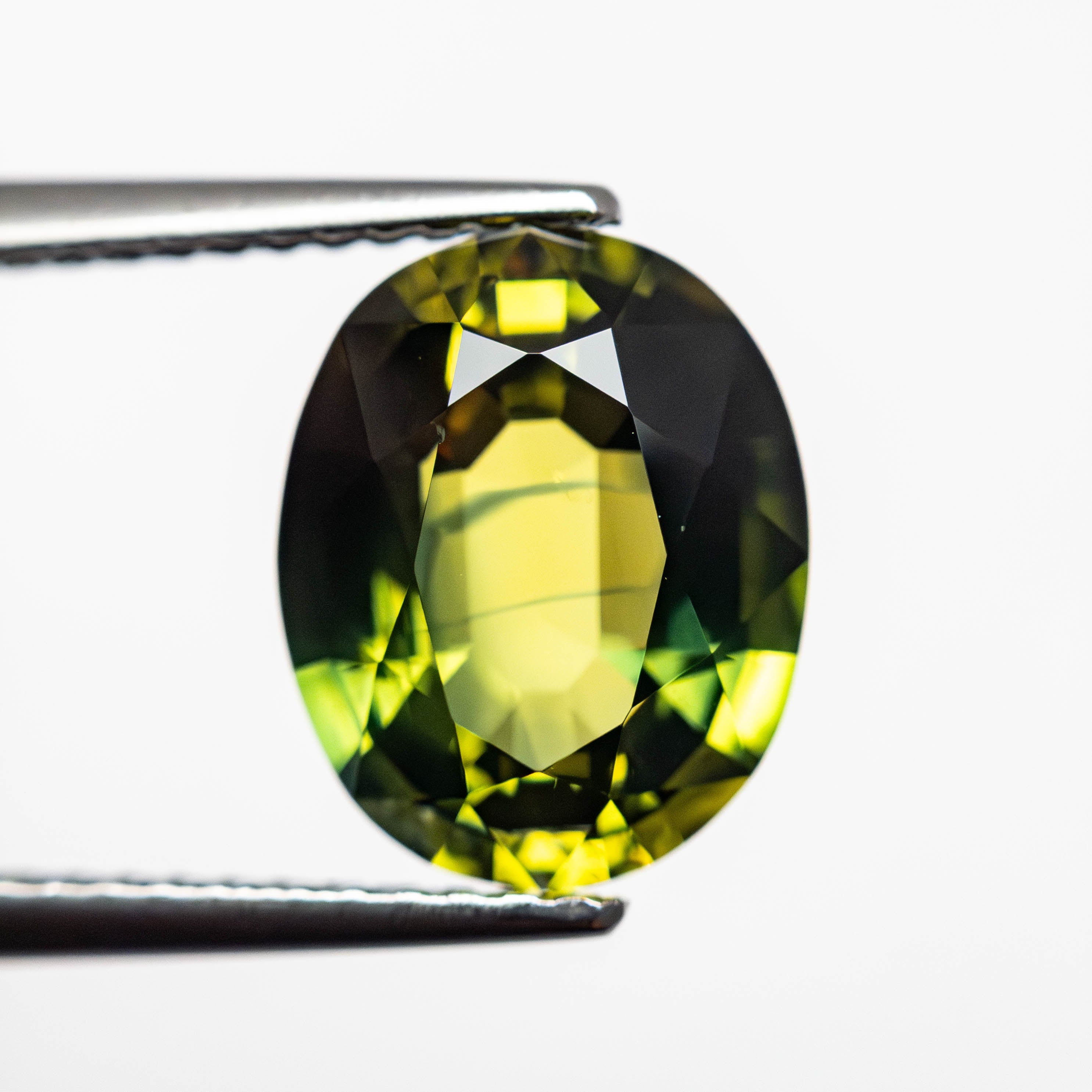 3.49ct Oval Brilliant Blue Sapphire Gemstone - 10.24x8.26x4.72mm Natural Loose Stone for Jewelry Making, Engagement Rings & Necklaces