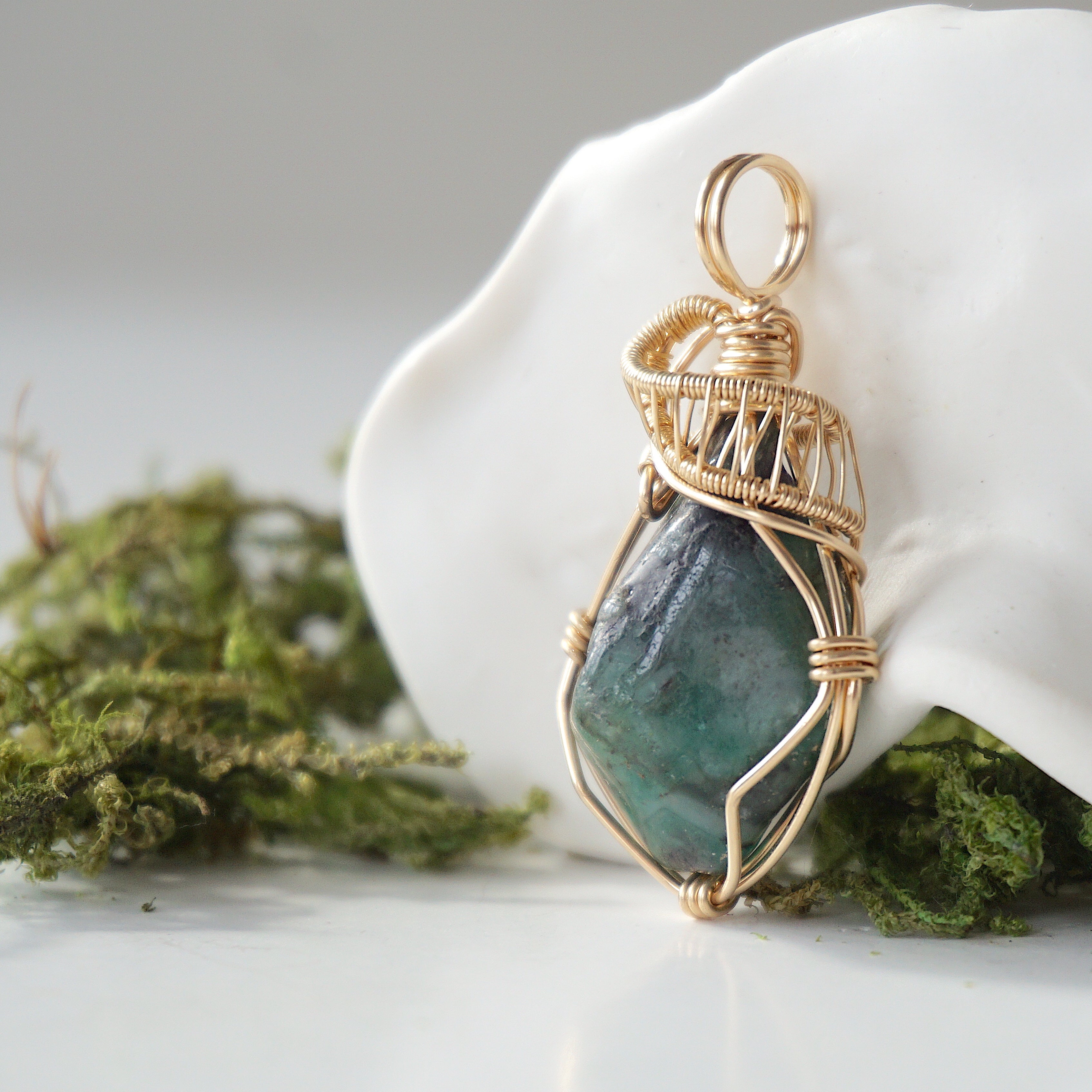 14K Gold Filled Raw Emerald Necklace - Natural Gemstone Jewelry for Women, Gift for Her, Perfect for Weddings, Parties & Special Occasions