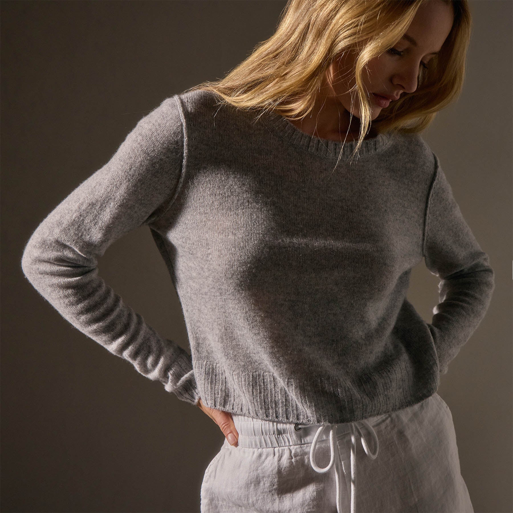 Soft Featherweight Cashmere Cropped Sweater - Light Heather Grey | Women's Luxury Knitwear for Fall & Winter | Perfect for Office, Date Night & Casual Outings