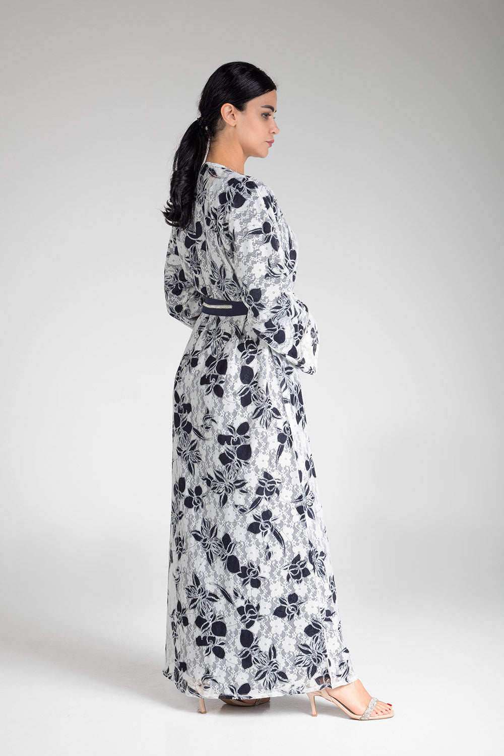 Elegant Gardenia Lace Kimono Robe - Floral Japanese Style Cover Up for Women - Perfect for Beach, Bridal Shower, Spa & Lounging