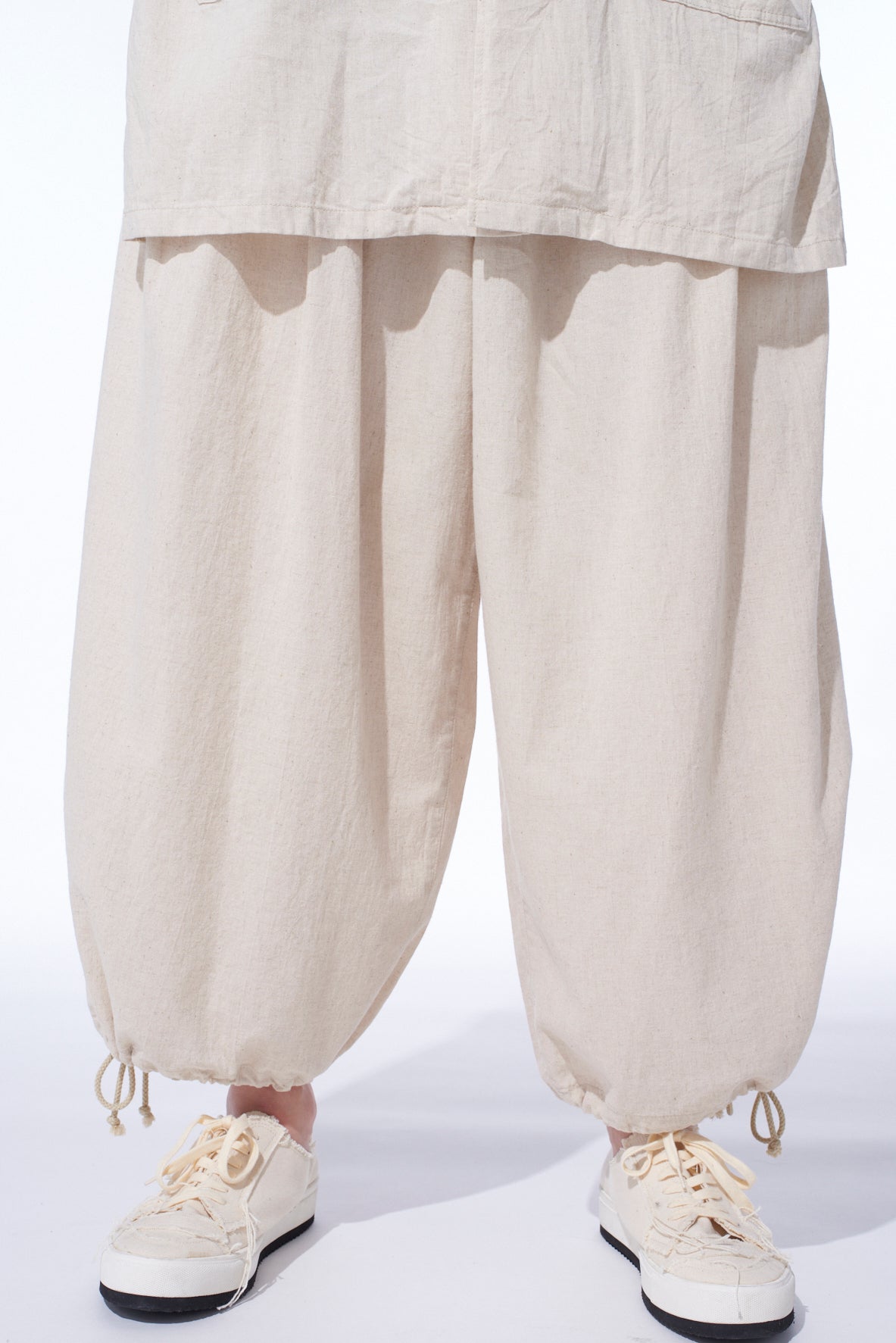 Breathable Cotton Linen Poplin Balloon Pants for Women - Comfortable Loose Fit Casual Trousers for Summer, Travel & Lounge Wear