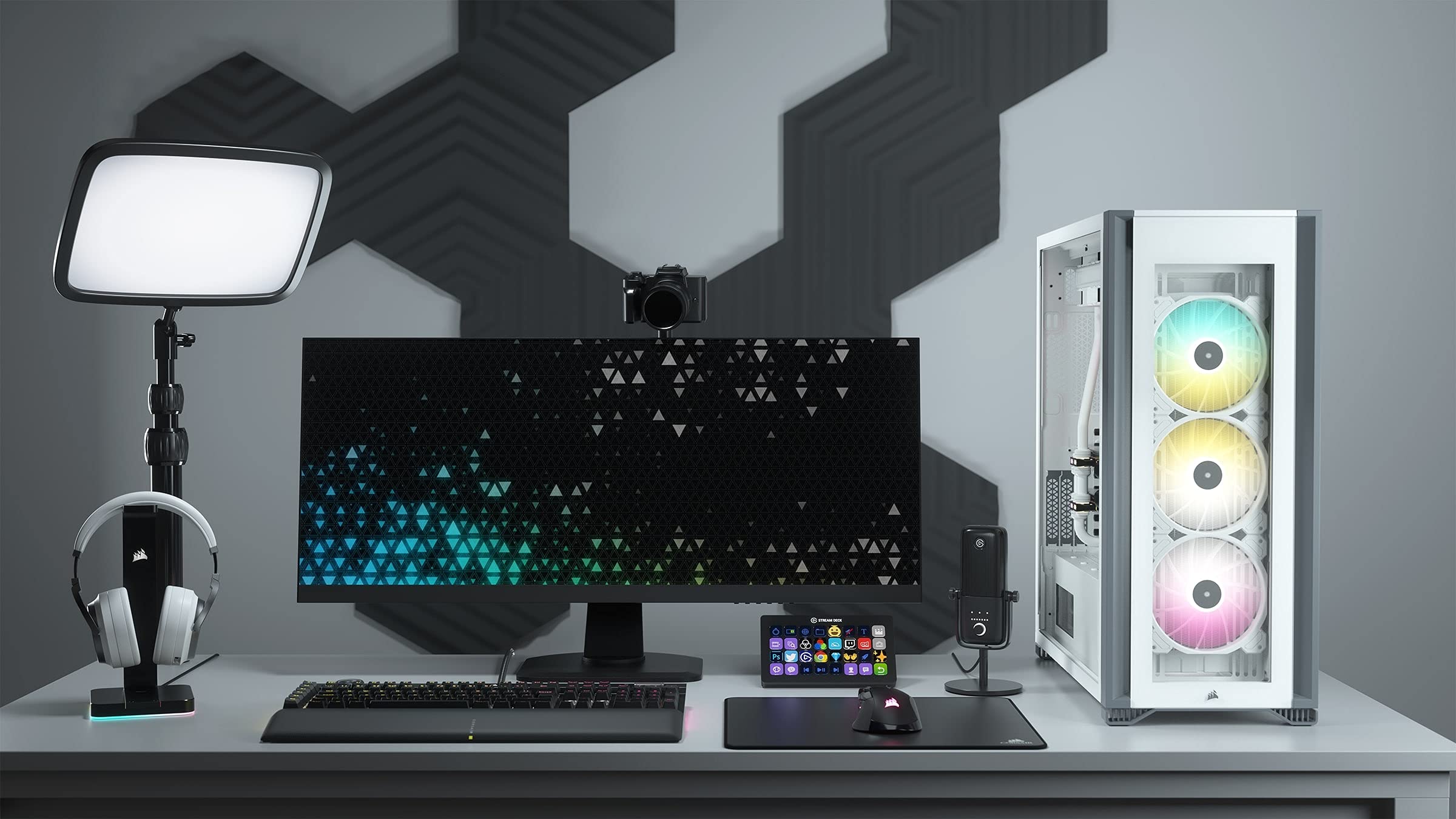 Corsair iCUE 7000X RGB Full-Tower ATX PC Case - White | 3 Tempered Glass Panels, 4x 140mm RGB Fans | Smart Fan & RGB Control | Spacious Interior & Easy Cable Management | Perfect for Gaming PC Builds & High-Performance Workstations