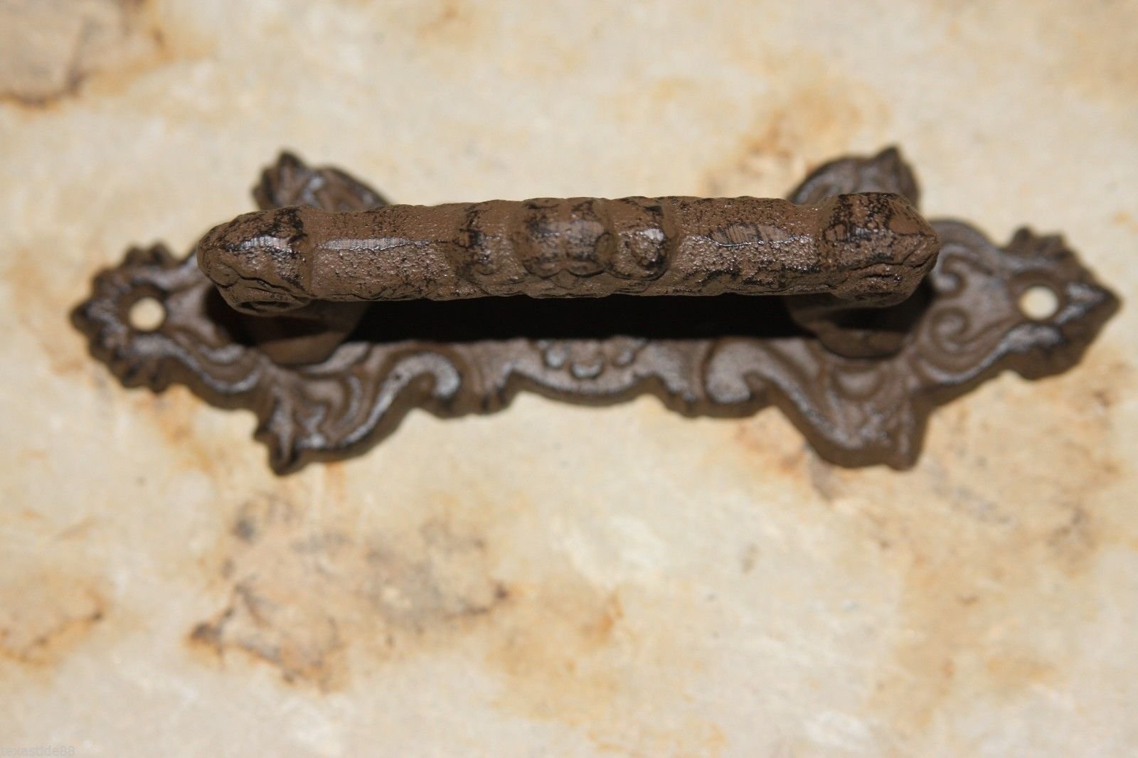 Mission Style Kitchen Cabinet Pulls - Set of 4, Cast Iron for Home Decor