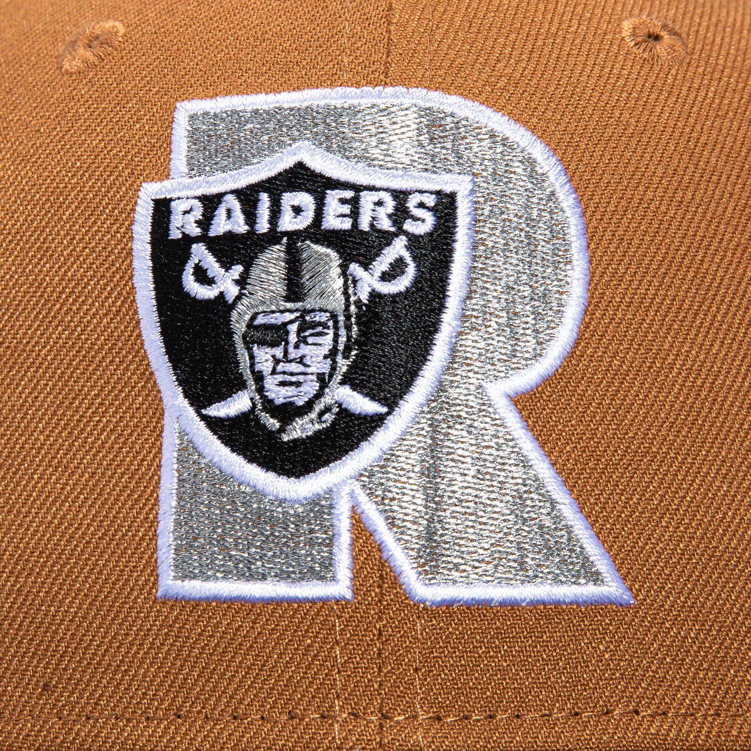 New Era 59Fifty Las Vegas Raiders 50th Anniversary Patch Snapback Hat - Khaki & Black - Official NFL Licensed Cap for Football Fans & Collectors - Perfect for Game Day, Tailgating & Sports Memorabilia Collection