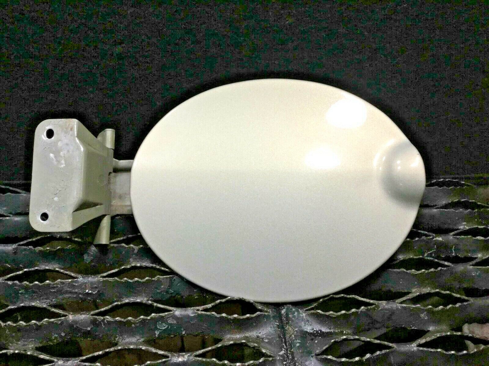 Genuine OEM Ford Escape Gas Fuel Tank Filler Lid Door - Fits 2001-2007 Models - Perfect for Replacement & Repair - Ideal for Off-Road Adventures & Daily Commuting