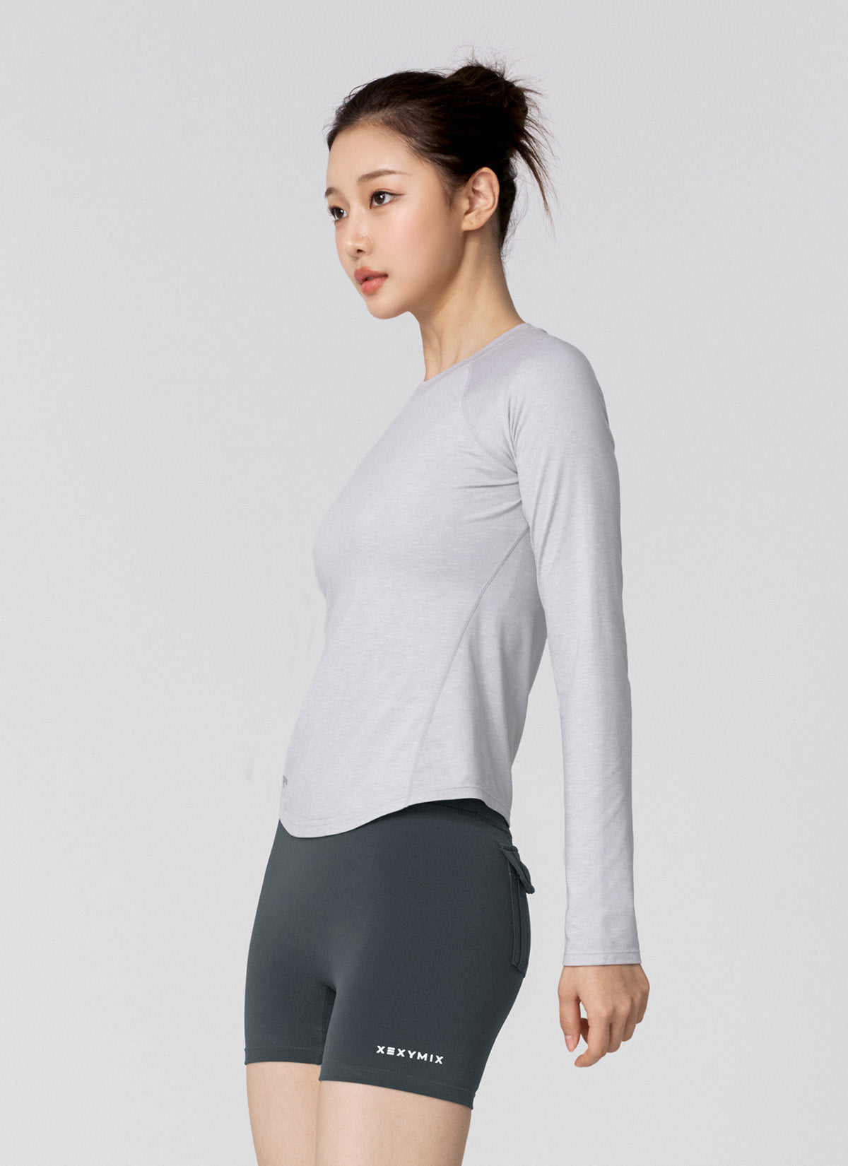 Soft Peach Finger Hole Long Sleeve T-Shirt for Women - Cozy Fall Layering Essential for Yoga, Running & Casual Wear