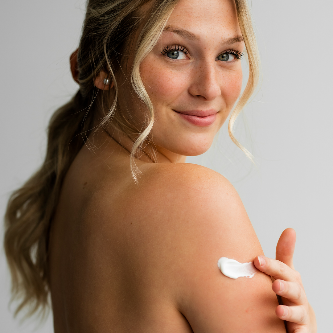 Organic Coconut & Lavender Moisturizing Body Lotion for Dry Skin - Hydrating & Nourishing Cream for Daily Use at Home, Spa or Travel