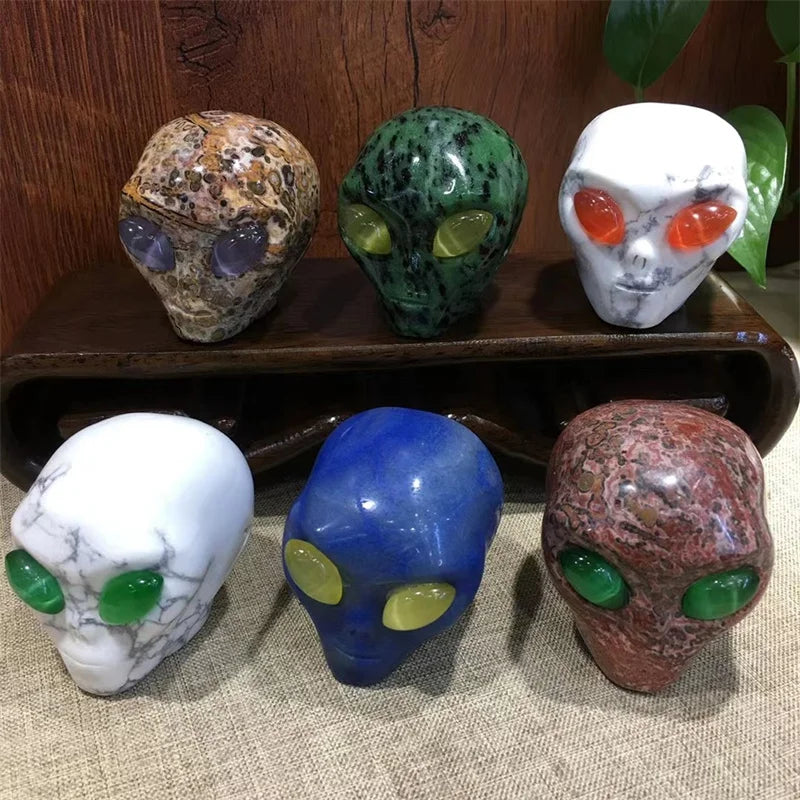 Natural Stone Carved Alien Skull Statue - Healing Crystal Decor, Gemstone Collection (1pc) - Perfect for Meditation, Home Decor & Spiritual Gifts