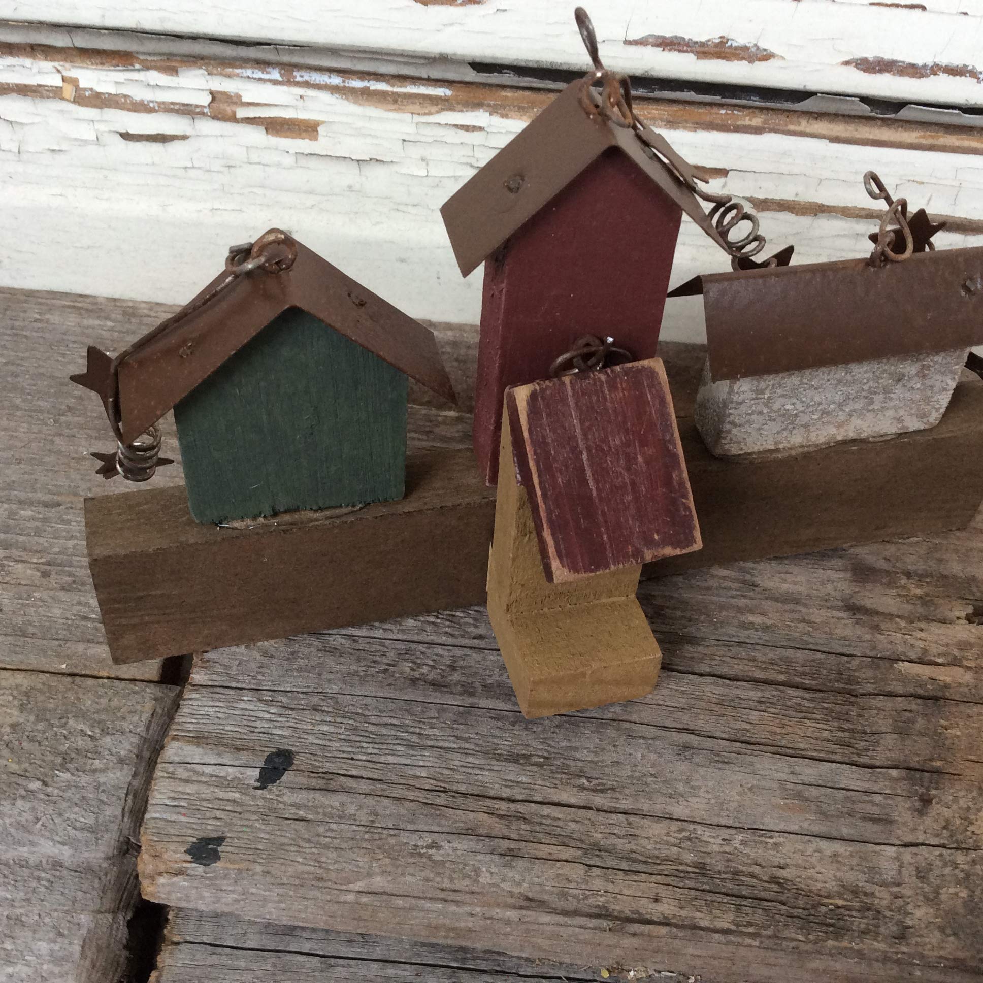 AGD Home Decor - Prim Faith Family Friends Mini Bird House for Garden, Porch & Indoor Decor | Rustic Country Style Birdhouse