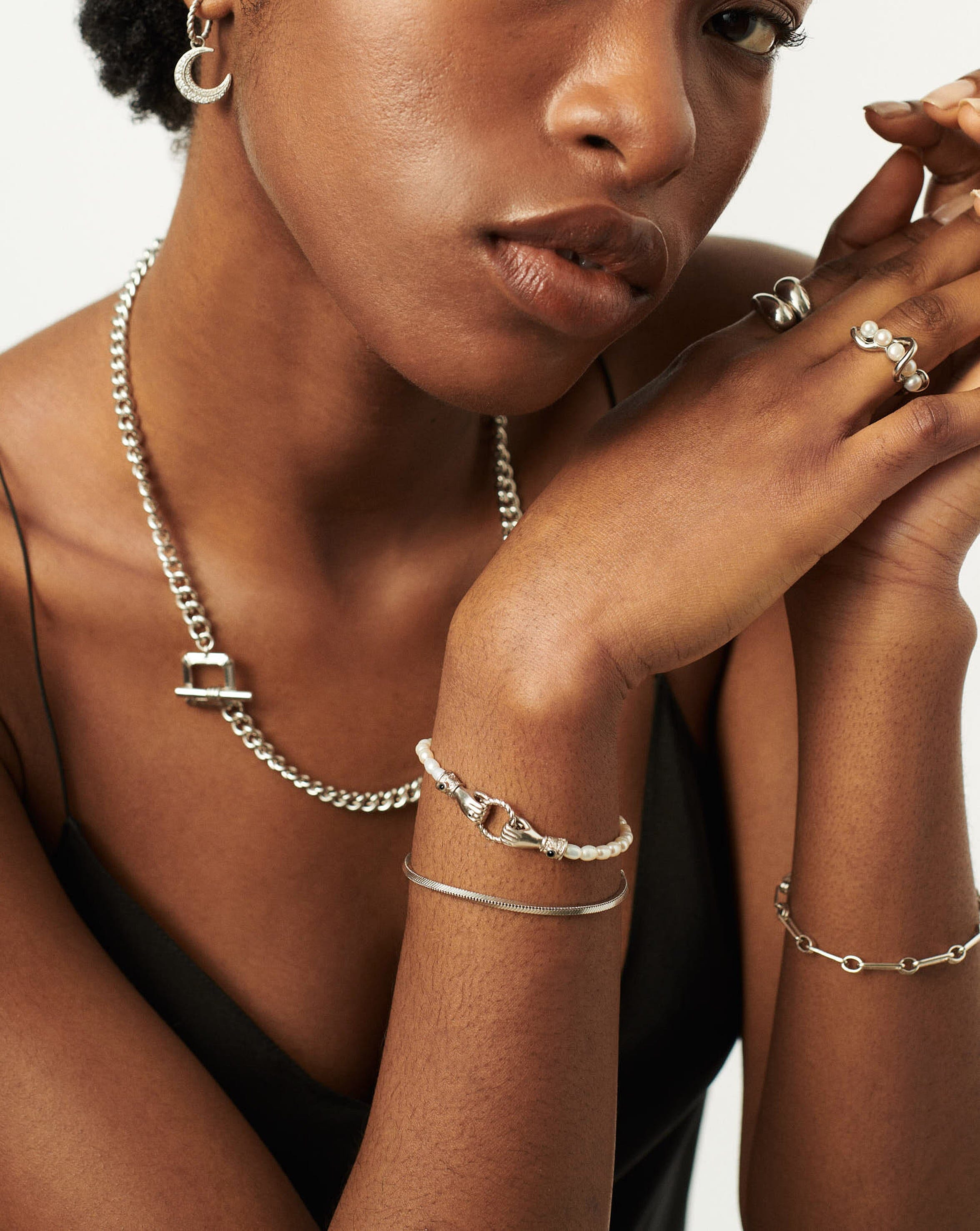 Harris Reed In Good Hands Pearl Bracelet - Sterling Silver Plated with Genuine Pearls & Black Onyx Beads | Elegant Jewelry for Women, Gift for Her, Wedding Accessory, Party Wear