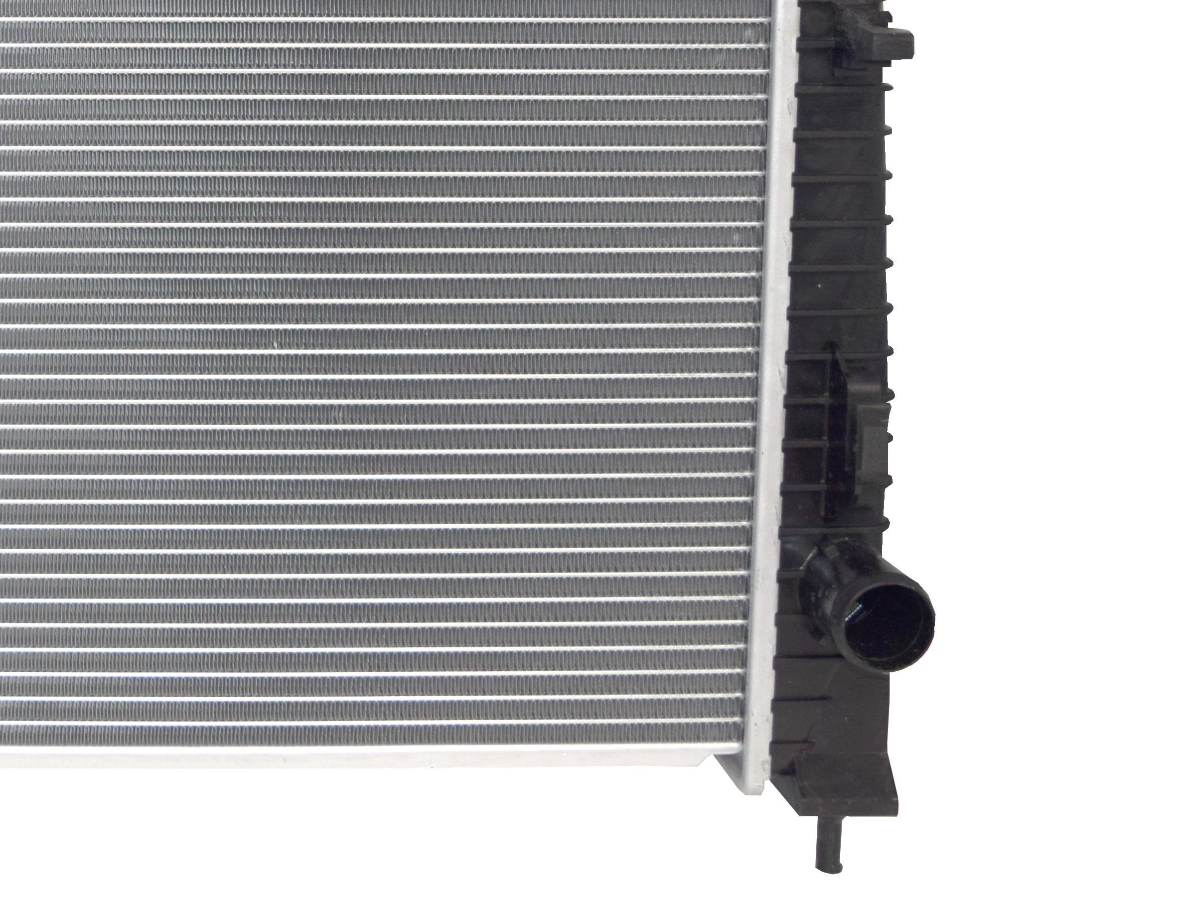 High-Performance Car Radiator - Aluminum Alloy Cooling System for Trucks & SUVs - Perfect for Off-Roading & Heavy-Duty Use