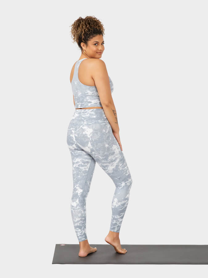 Manduka Evolve Women's Yoga Leggings - High Waisted Workout Pants for Pilates, Gym & Running - Moisture Wicking & Stretchy Activewear