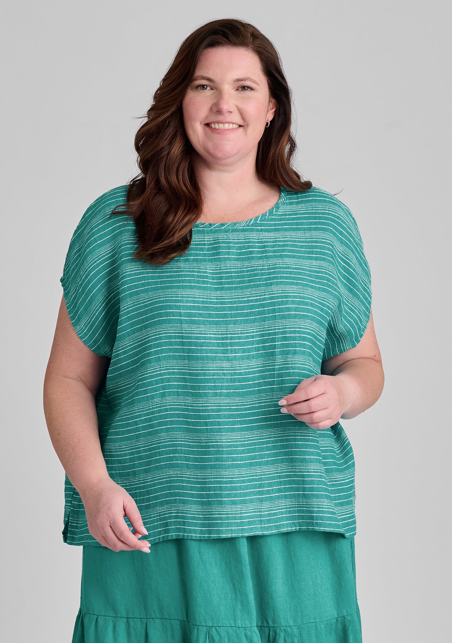 Premium Linen T-Shirt for Women - Soft & Breathable Summer Tee - Casual Comfort Wear for Outdoors, Travel & Everyday Use