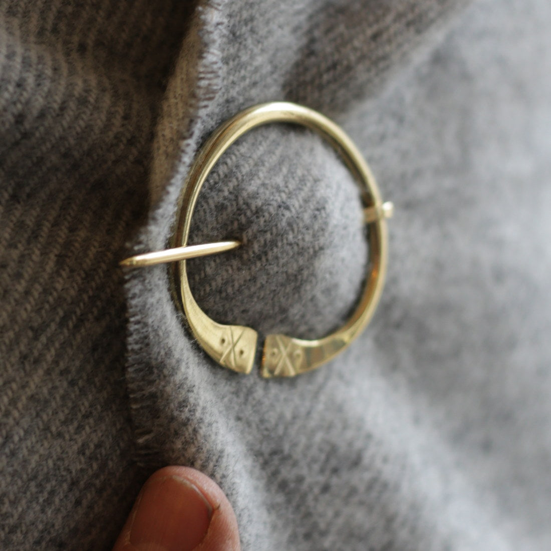 Large Celtic Pin - Vintage Brooch for Women, Irish Knot Jewelry, Perfect for Weddings, Parties & Special Occasions