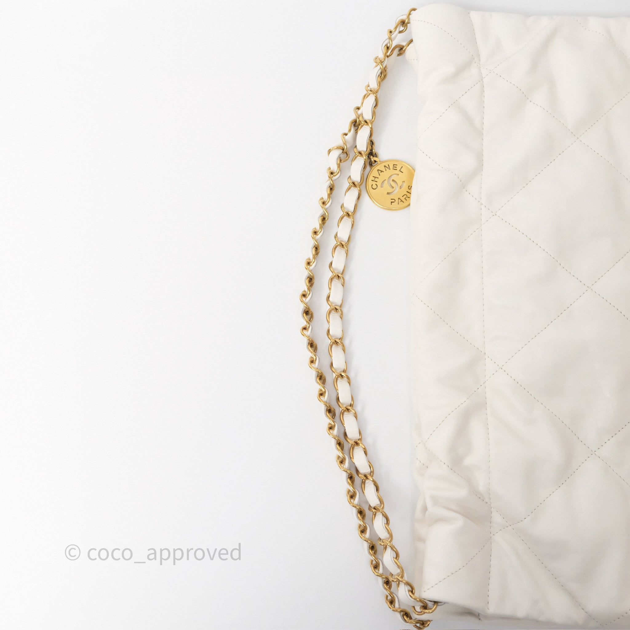 Chanel 22 Medium Handbag in White Shiny Crumpled Calfskin with Aged Gold Hardware - Luxury Shoulder Bag for Women, Perfect for Date Night & Special Occasions