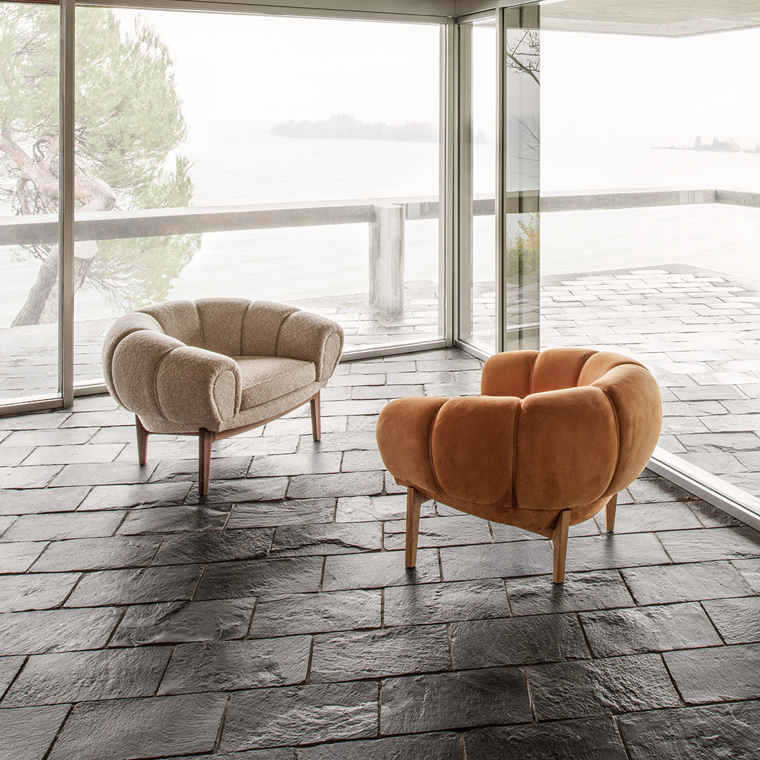 Comfortable Croissant Lounge Chair for Living Room - Modern Accent Chair with Soft Cushion for Relaxing, Reading & Napping