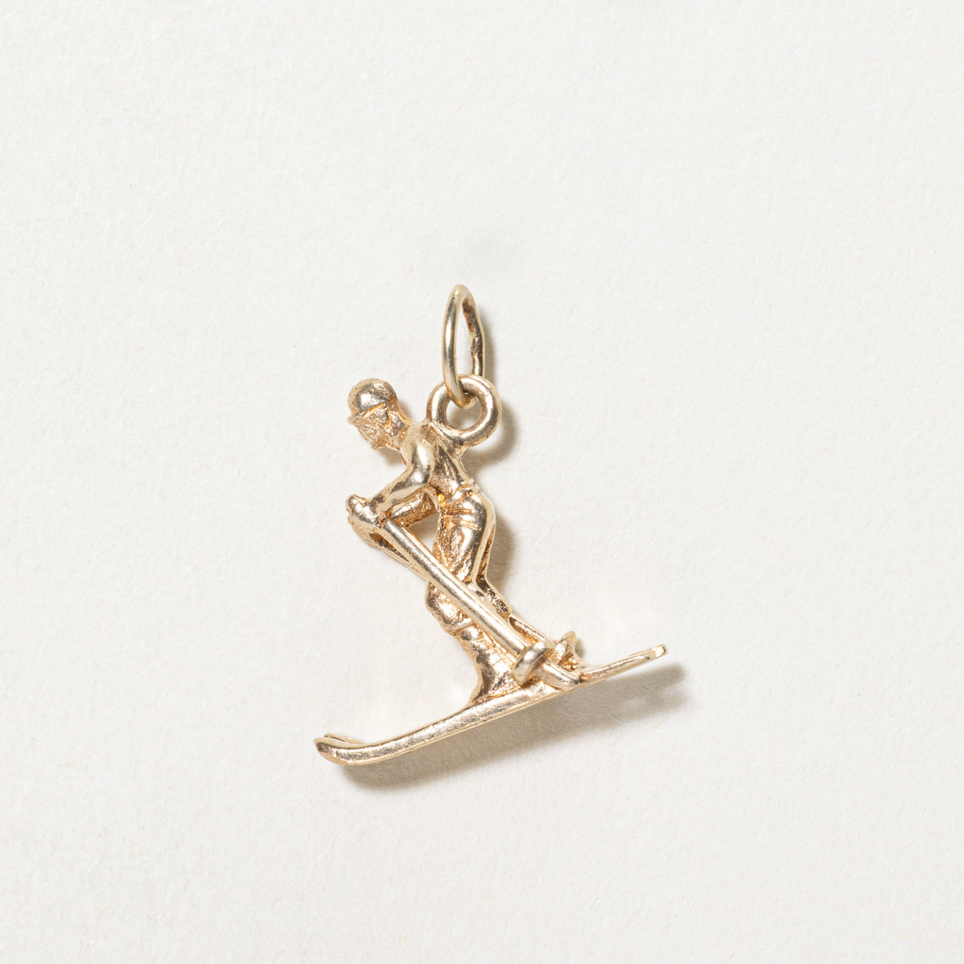 10K Yellow Gold Skiing Charm Pendant - Elegant Winter Sports Jewelry Gift for Ski Lovers - Perfect for Necklaces, Bracelets & Skiing Enthusiast Accessories
