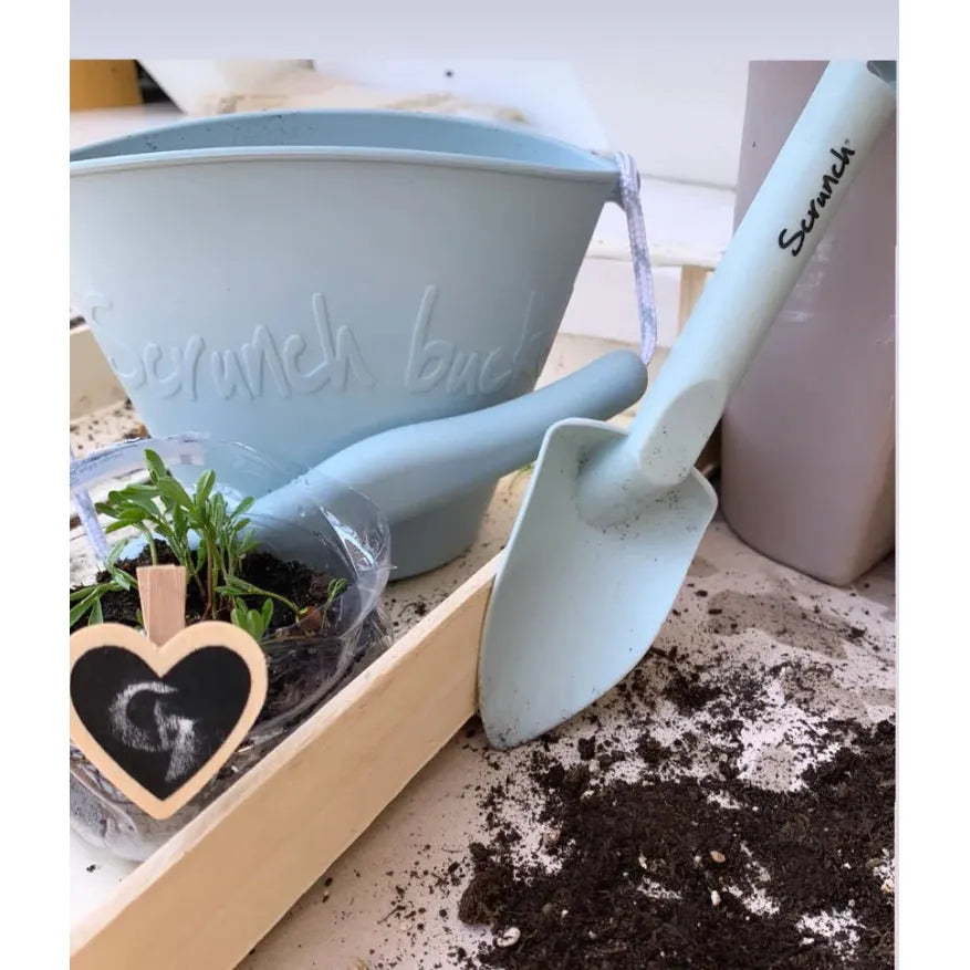 Premium Scrunch Spade - Duck Egg Blue Garden Tool for Digging, Planting & Weeding | Ideal for Gardening, Landscaping & Outdoor Activities