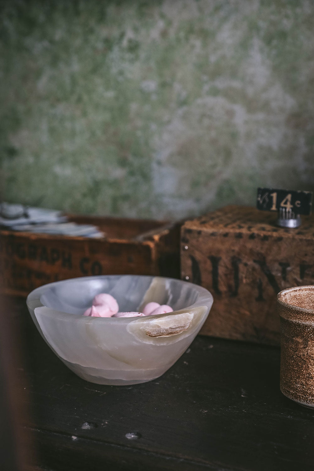 Handcrafted Unique Onyx Bowl - Elegant Stone Serving Bowl for Home Decor, Fruit Display & Gift Giving | Perfect for Dining, Entertaining & Zen Decor