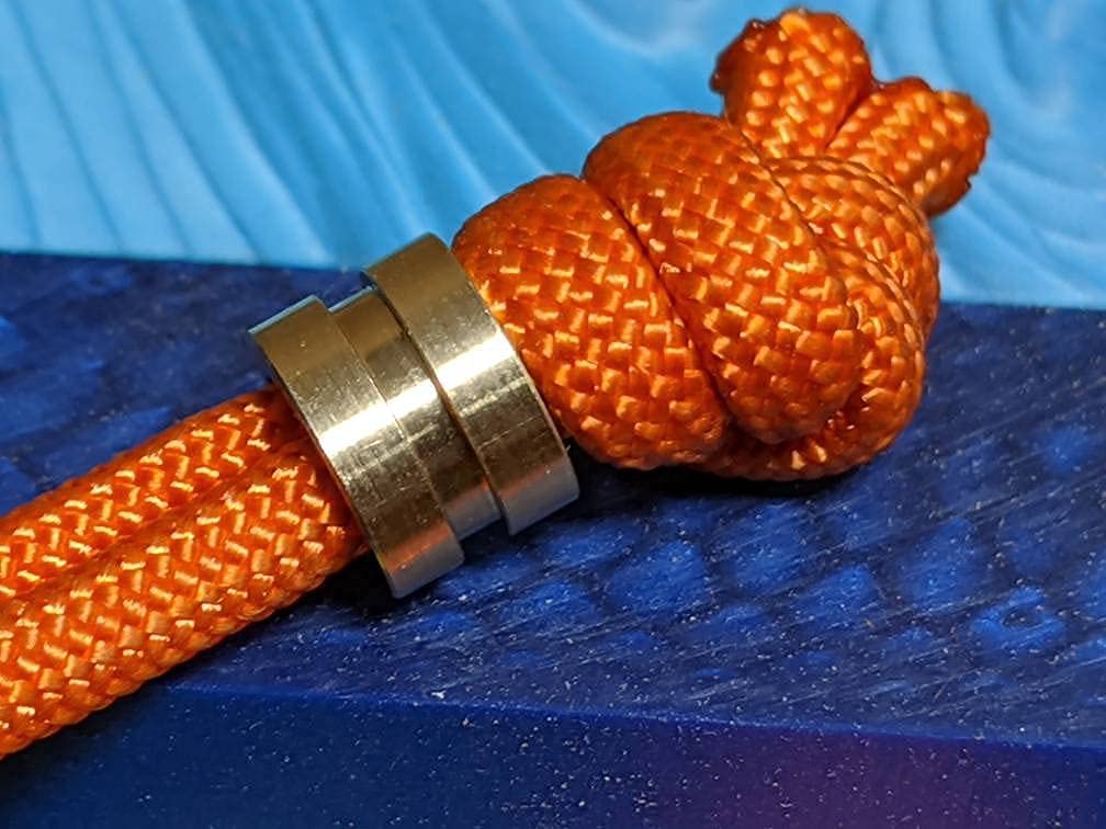 Small Brass Lanyard Bead with Free Paracord Lanyard - Keychain Accessory for ID Badges, Keys & Outdoor Gear - Perfect for Hiking, Camping & Everyday Carry (EDC)