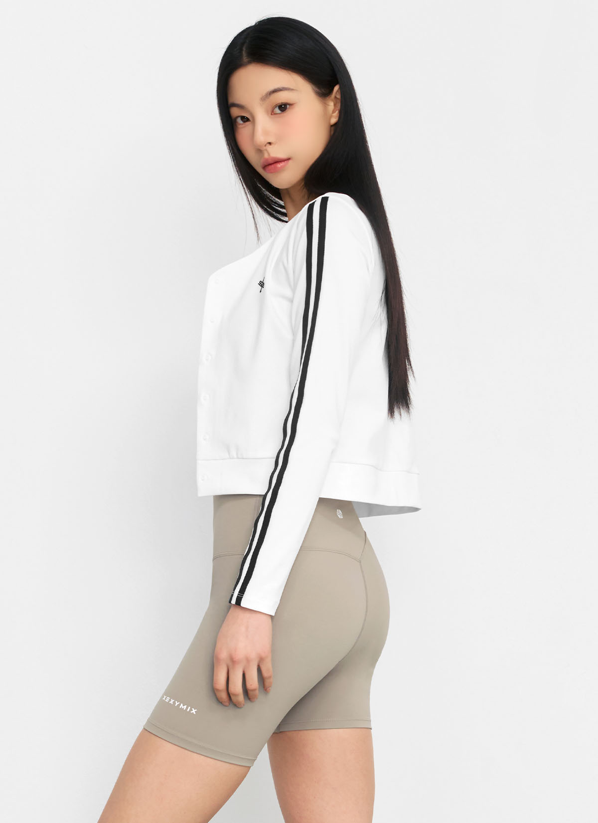 Eco-Friendly Color Block Crop Cardigan for Women - Stylish Layering Piece for Spring & Fall Fashion | Perfect for Casual Outfits, Office Wear, and Date Nights