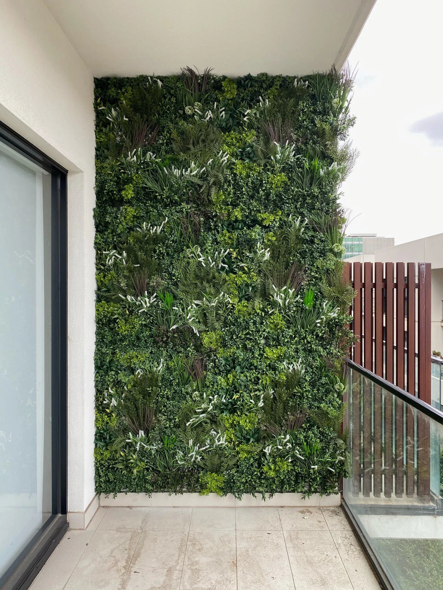 Premium Platinum Garden of Eden Artificial Vertical Garden Panel - 1m x 1m UV Resistant & Fire Retardant Fake Green Wall for Indoor/Outdoor Decor - Perfect for Home, Office, Balcony & Commercial Spaces