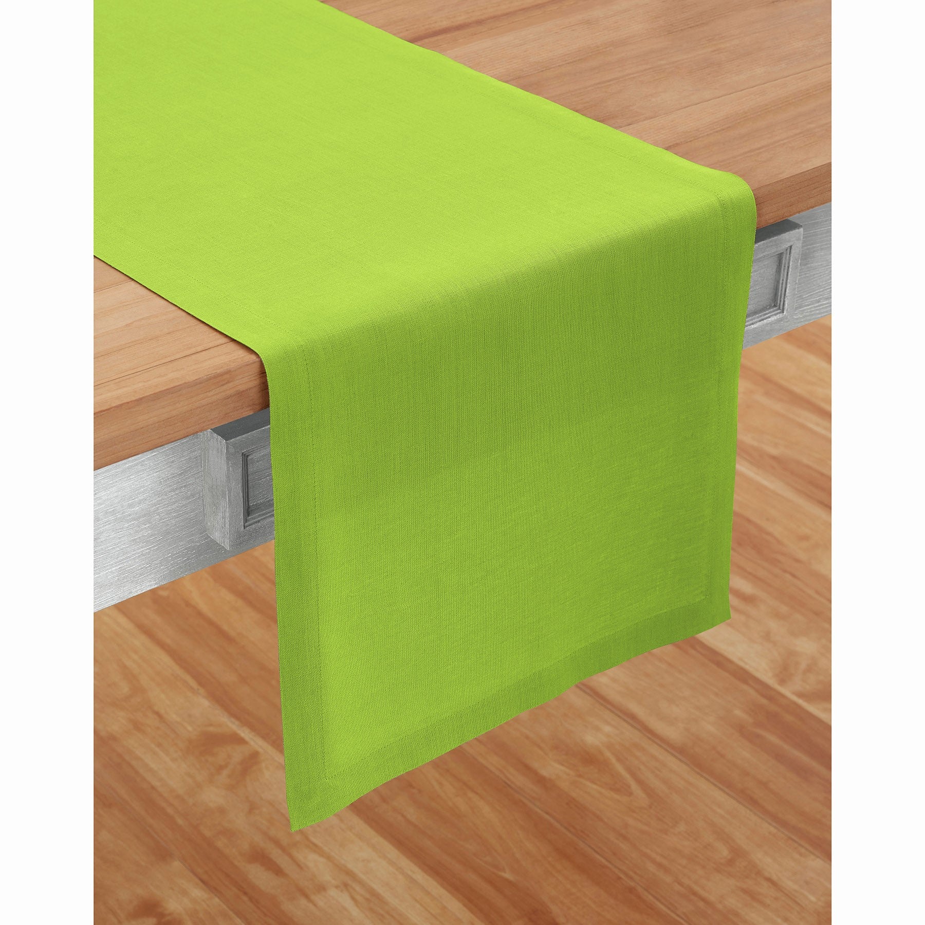 Elegant Fete Table Runner for Weddings, Parties & Events - Premium Decorative Dining Table Cover for Home & Restaurant Decor