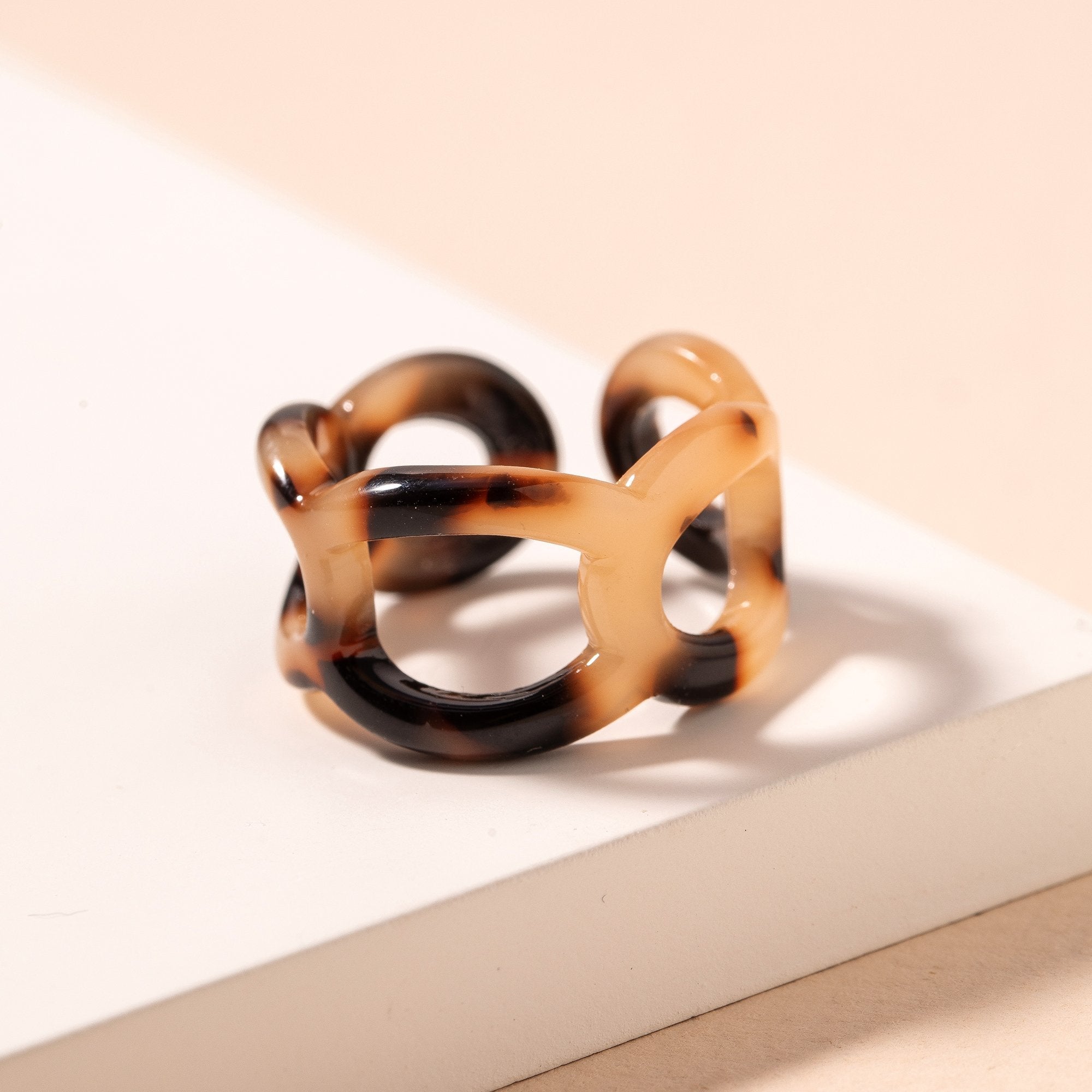 Stylish Acetate Tortoise Shell Rings Set for Women - Trendy Stackable Statement Rings for Everyday Wear & Special Occasions
