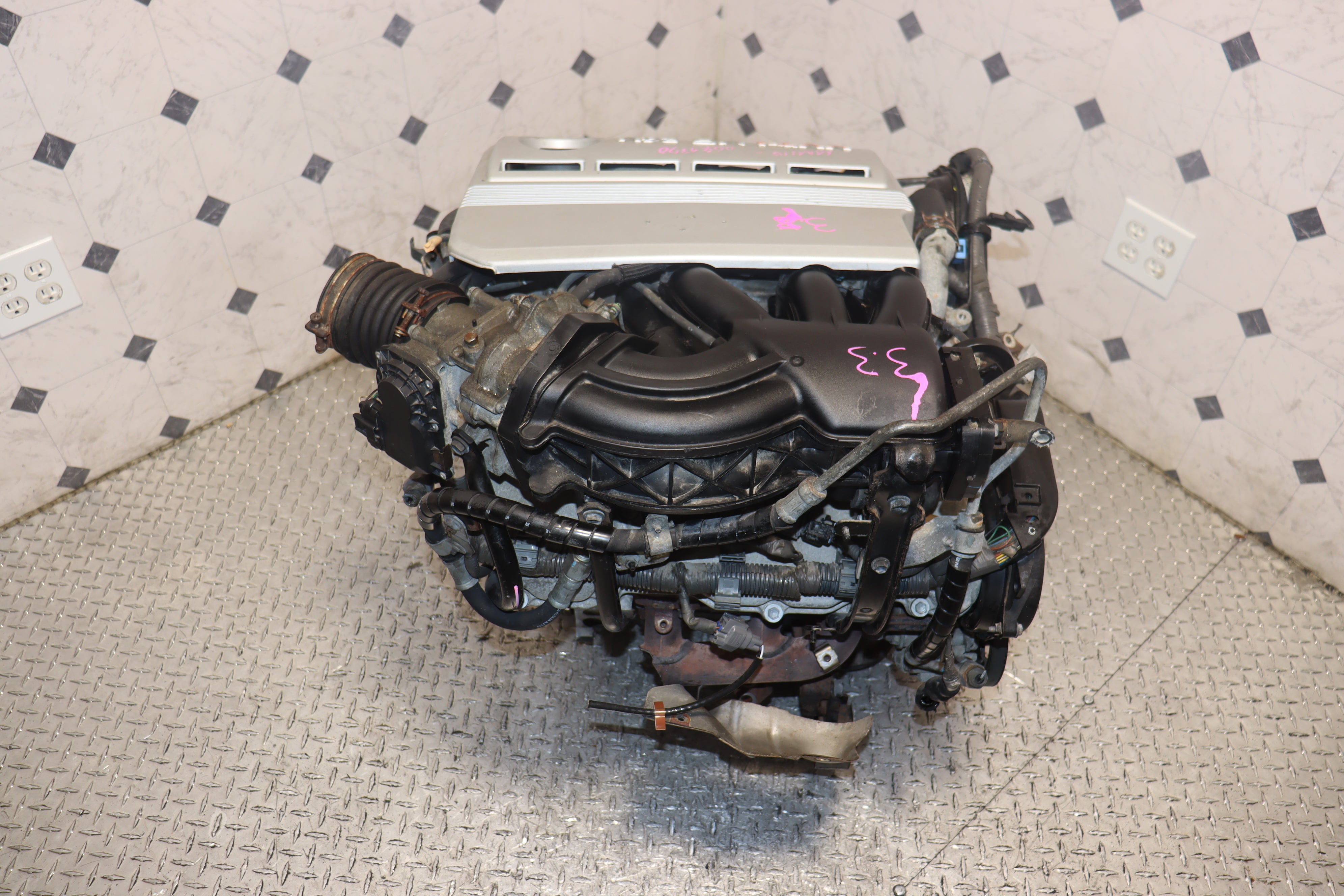 JDM 3MZ-FE 3.3L V6 AWD Engine for Toyota Sienna & Lexus RX330 SUV - Perfect Replacement for Performance Upgrade & Off-Road Adventures