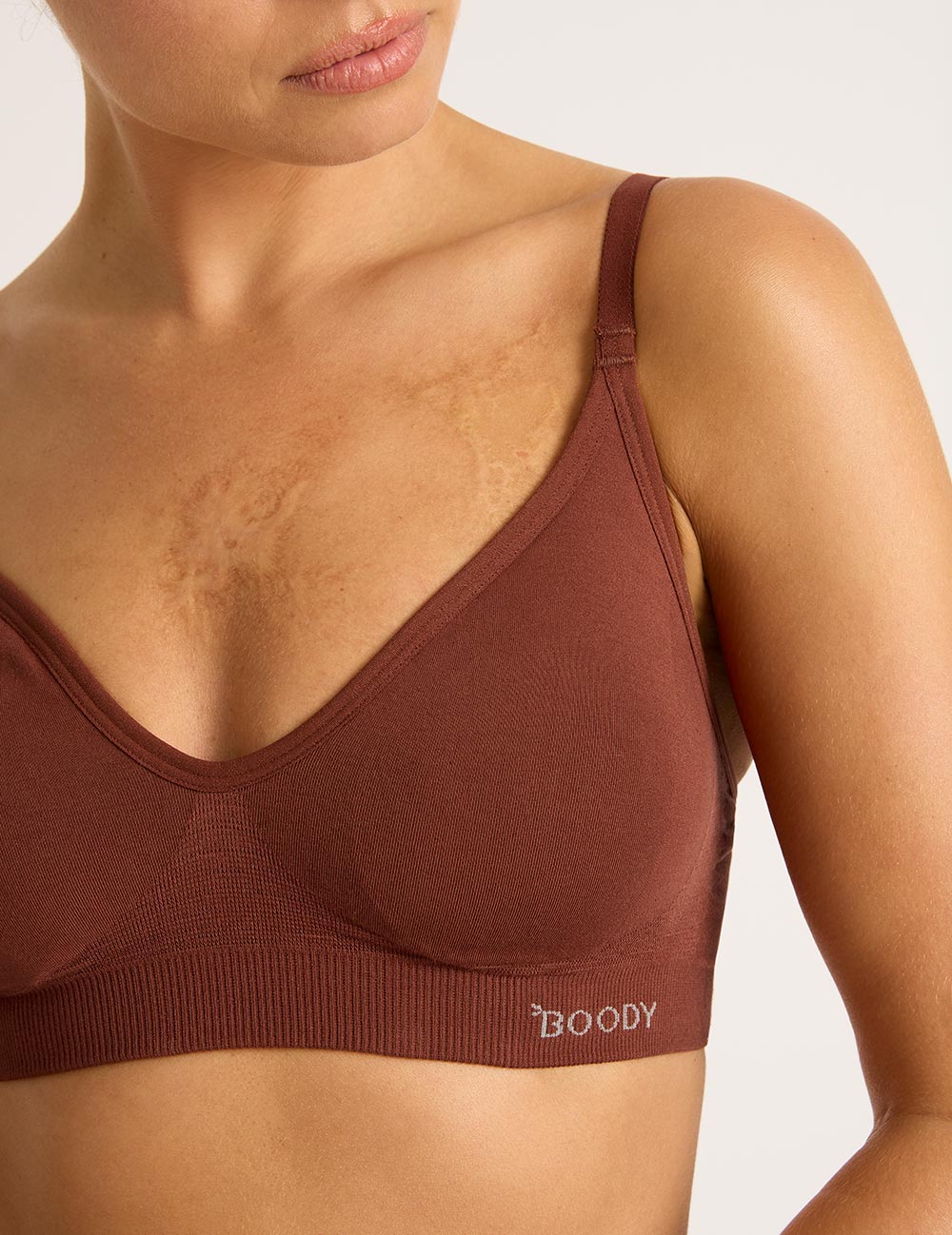 Wireless T-Shirt Bra - Comfortable Seamless Underwire-Free Bra in Rosewood for Everyday Wear & Layering