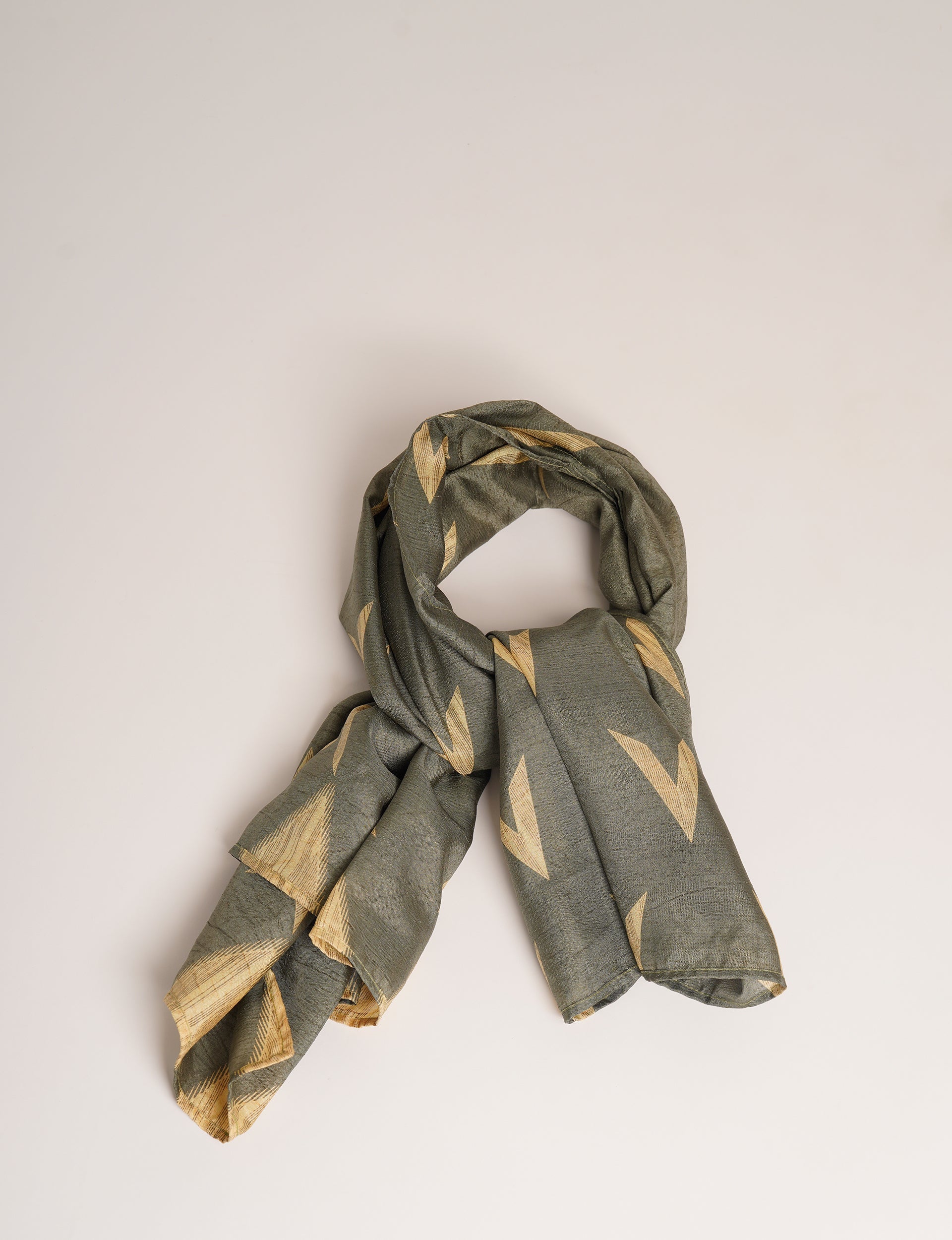 Foulard 06 - Premium Silk Scarf for Women - Elegant Fashion Accessory for Office, Party & Special Occasions