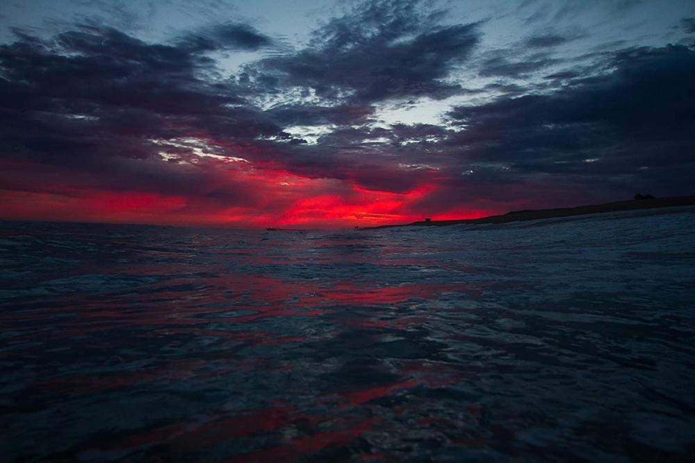 6000-Piece Ocean with Red Clouds Wooden Jigsaw Puzzle for Adults & Kids - Unique DIY Gift for Family Game Night, Home Decor & Stress Relief (21.8 x 105 cm)