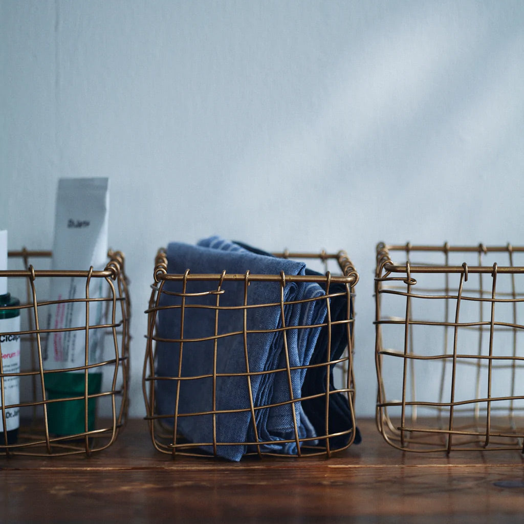Square Malleable Brass Wire Basket - Durable Decorative Storage for Kitchen, Bathroom & Office Organization | Rust-Resistant Home Decor Solution