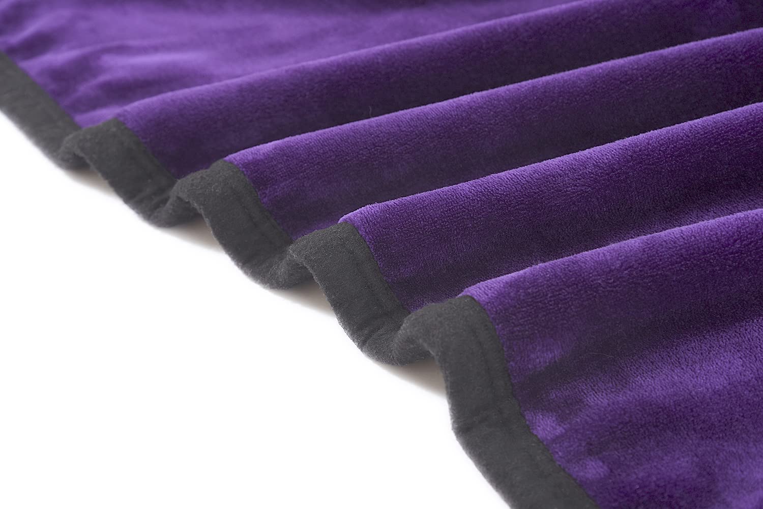 High Point University Panthers Premium Plush Fleece Blanket - 60x80 Inches (Queen/Twin XL Size) | Ultra Soft College Team Blanket for Bed, Couch & Gifts | HPU Panthers Fan Gear for Dorms, Game Day & Home Decor