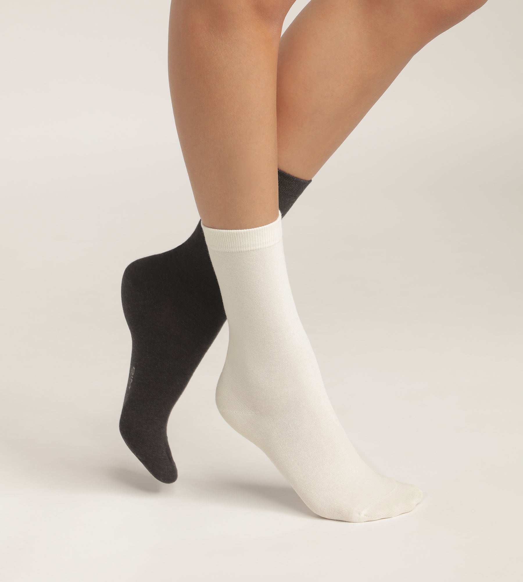 2 Pairs Women's Cotton Ankle Socks Ivory - Soft Breathable Casual Socks for Everyday Wear, Workout & Home Comfort
